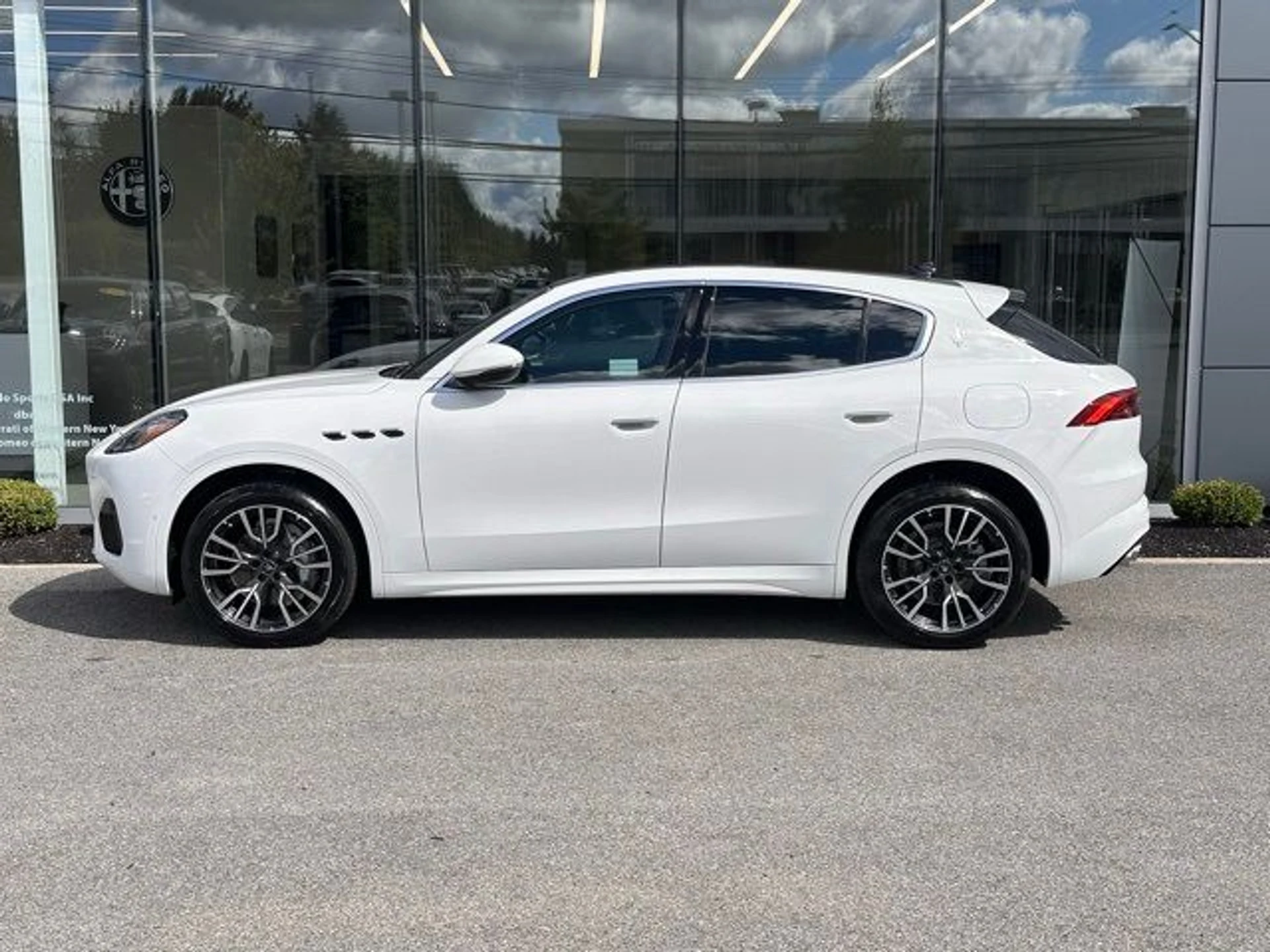 mph002_3832228761_67831ae783d472a9a222d484d1014991_47cd16af10