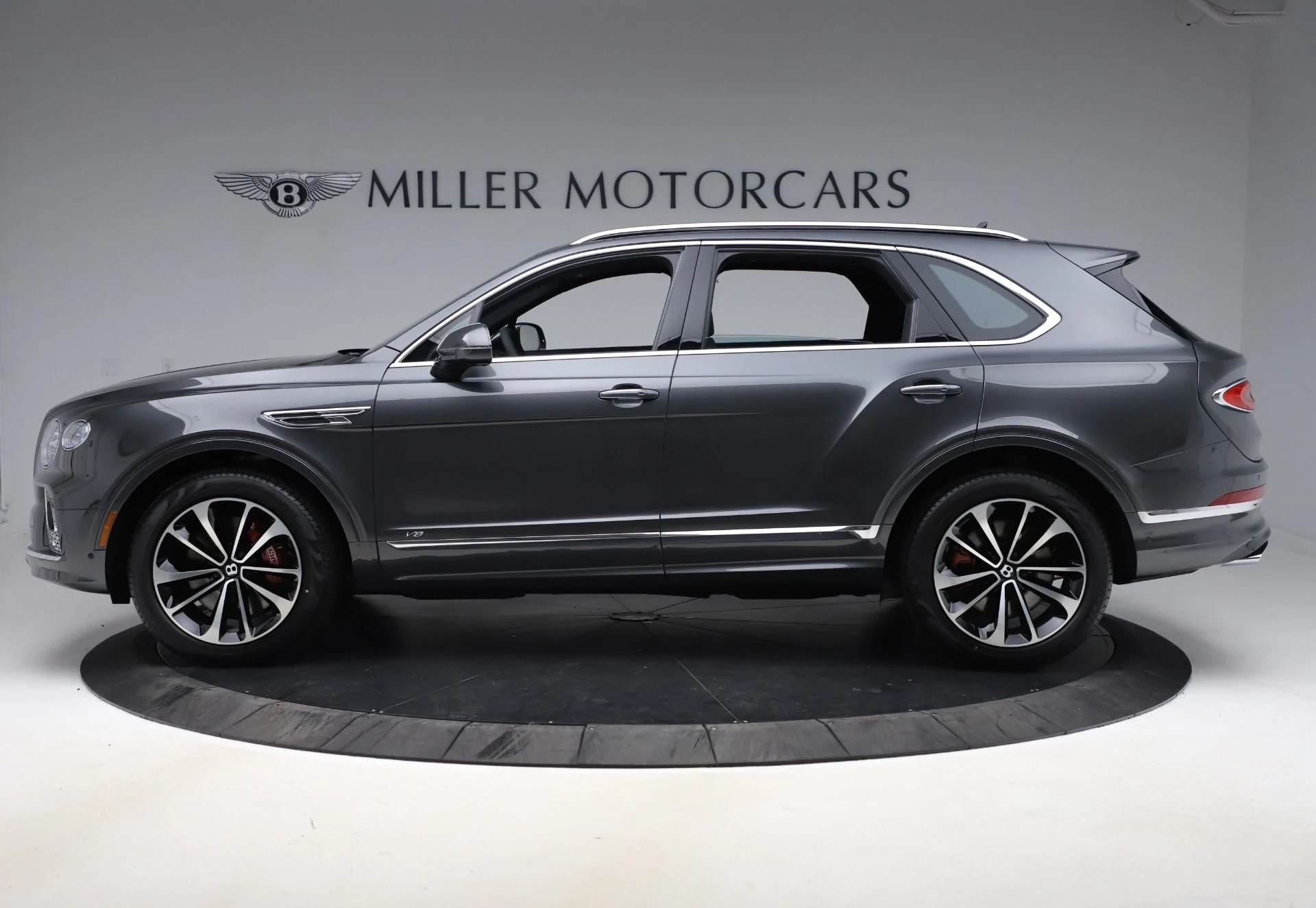 mph002_3838034770_Used_2021_Bentley_Bentayga_V8_1610148175_60b8917223