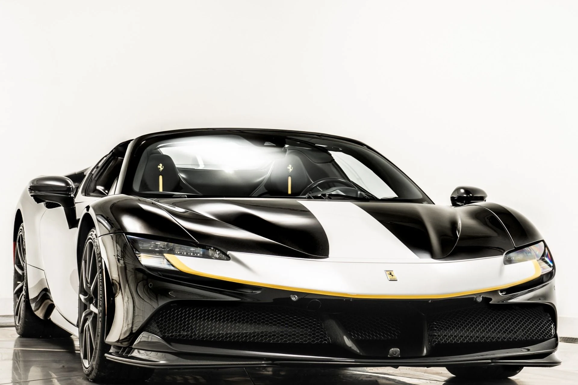 mph002_385085540_Used_2024_Ferrari_SF_90_Spider_Assetto_Fiorano_1756152921_53ddcd195c