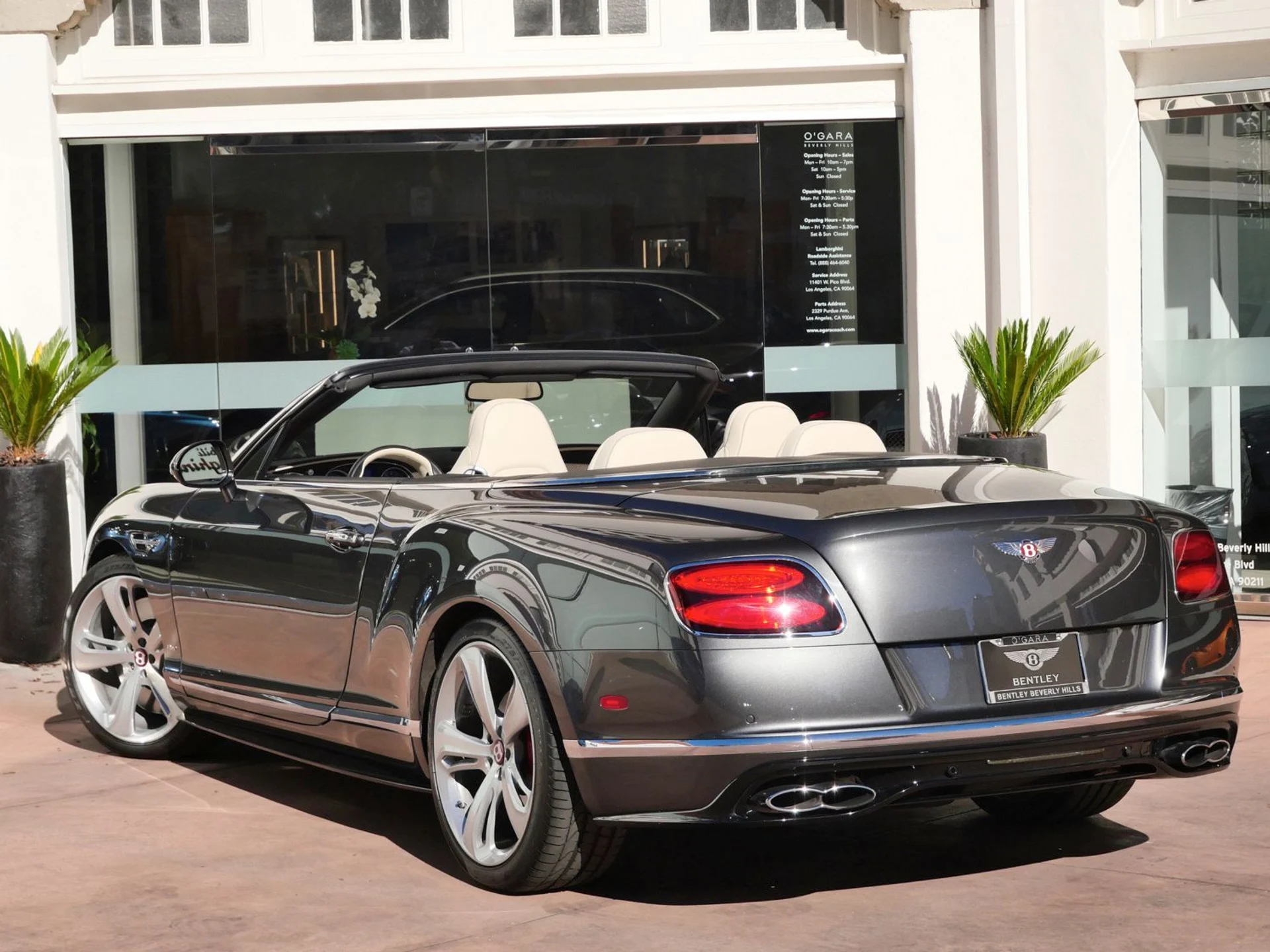 mph002_3860488433_7bd6f76623176057dcae2867b14c813cx_d1264c80ed