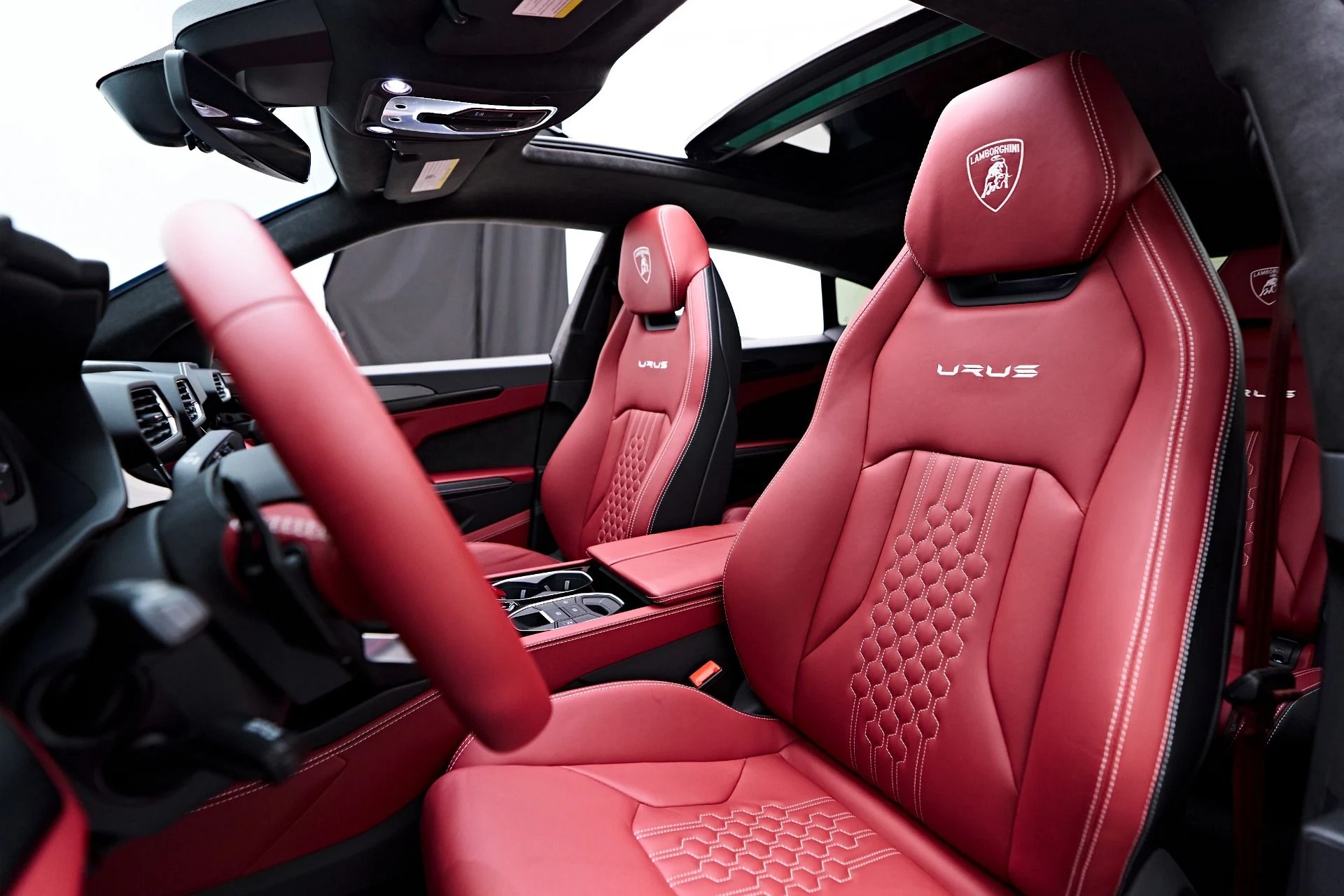 mph002_3867950243_Used_2024_Lamborghini_Urus_S_1751401874_5c8a62a854