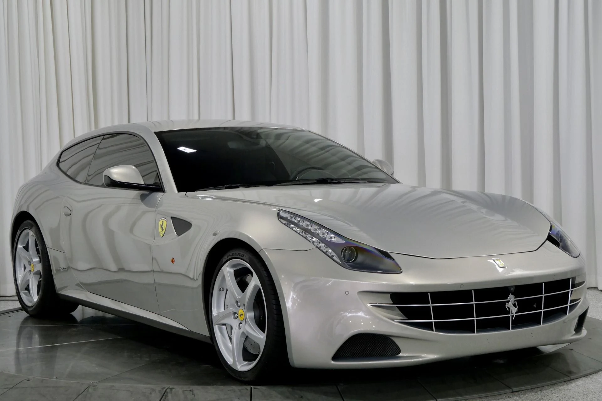 mph002_3871132639_Used_2012_Ferrari_FF_UAE_Edition_1762196572_b5e66646fe