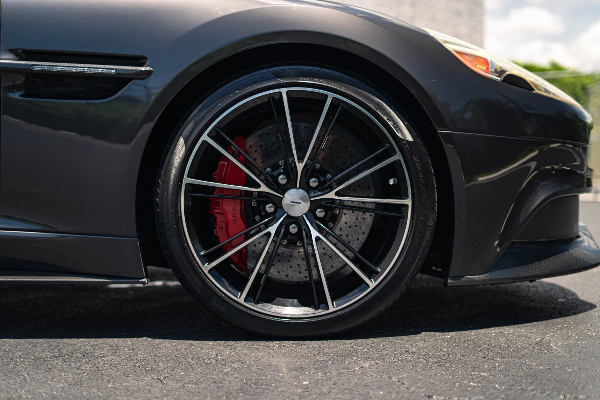 mph002_3876188041_Used_2014_Aston_Martin_Vanquish_Carbon_Exterior_Package_1782856406_412a06cdca
