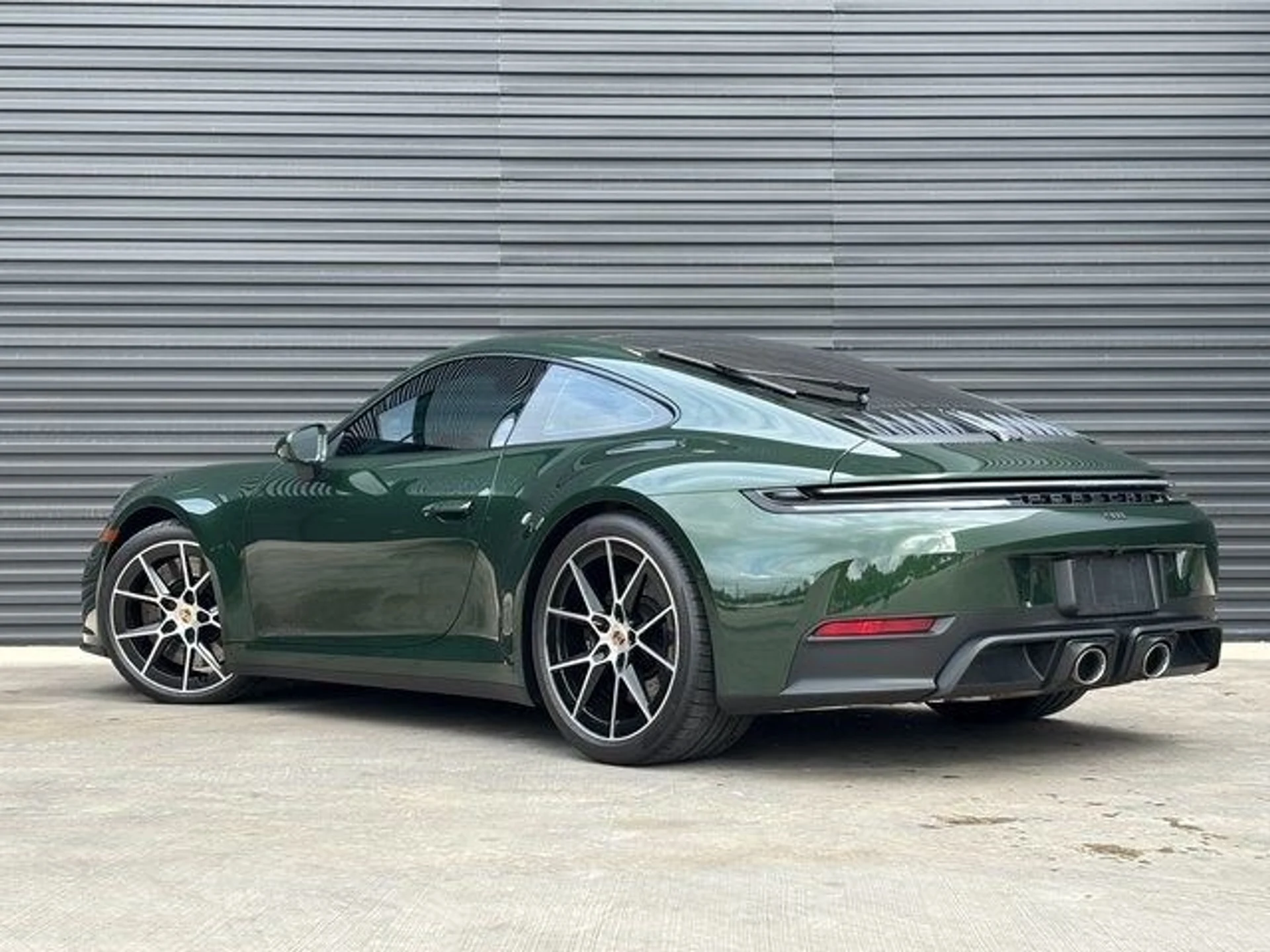 mph002_389077728_2b0aea08cbde5e57209c6d04dcc3f607x_3d68d86281