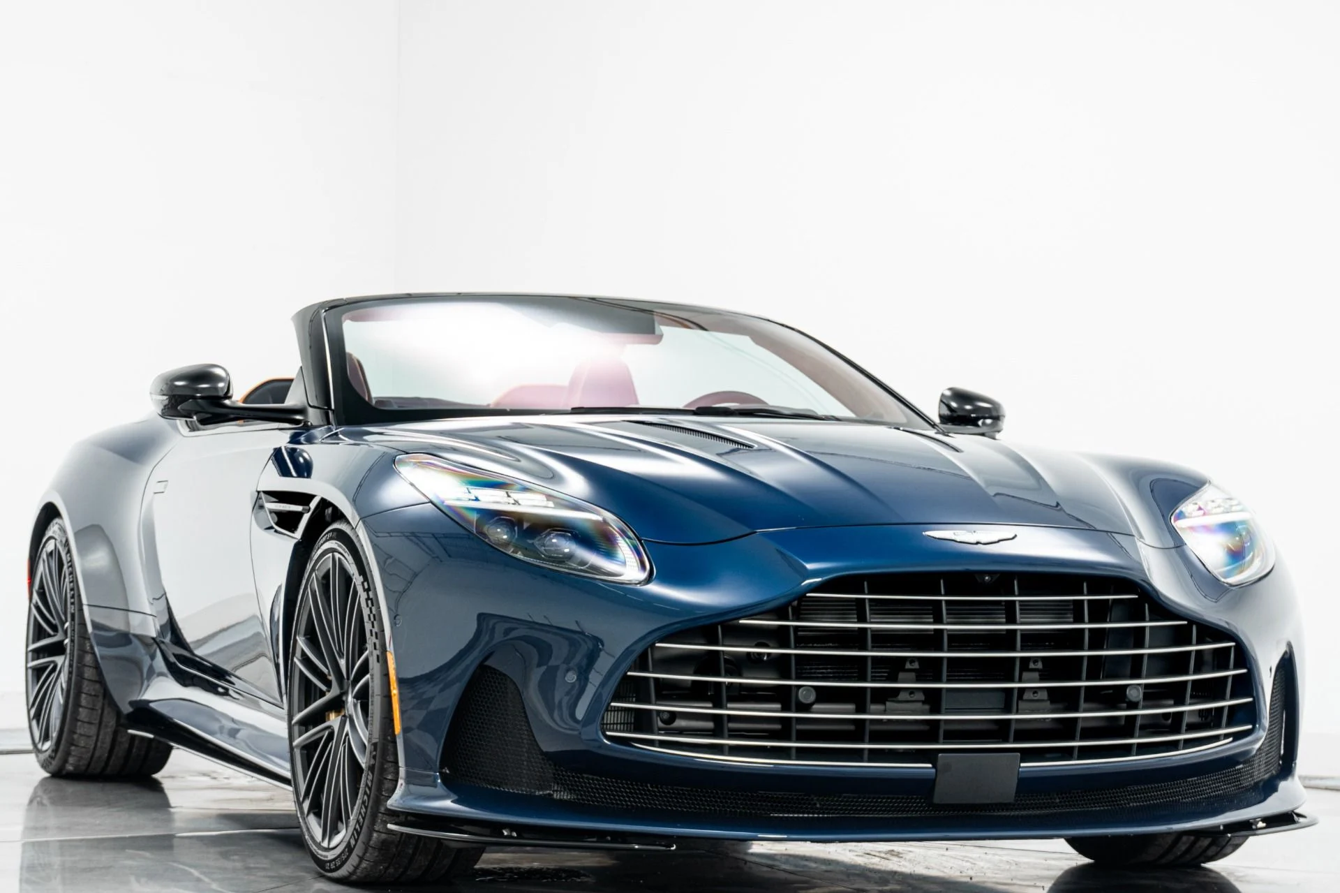 mph002_3891036319_Used_2024_Aston_Martin_DB_12_Volante_Carbon_Fiber_Bucket_Seats_Heritage_Paint_Color_1773867859_12caac15d5