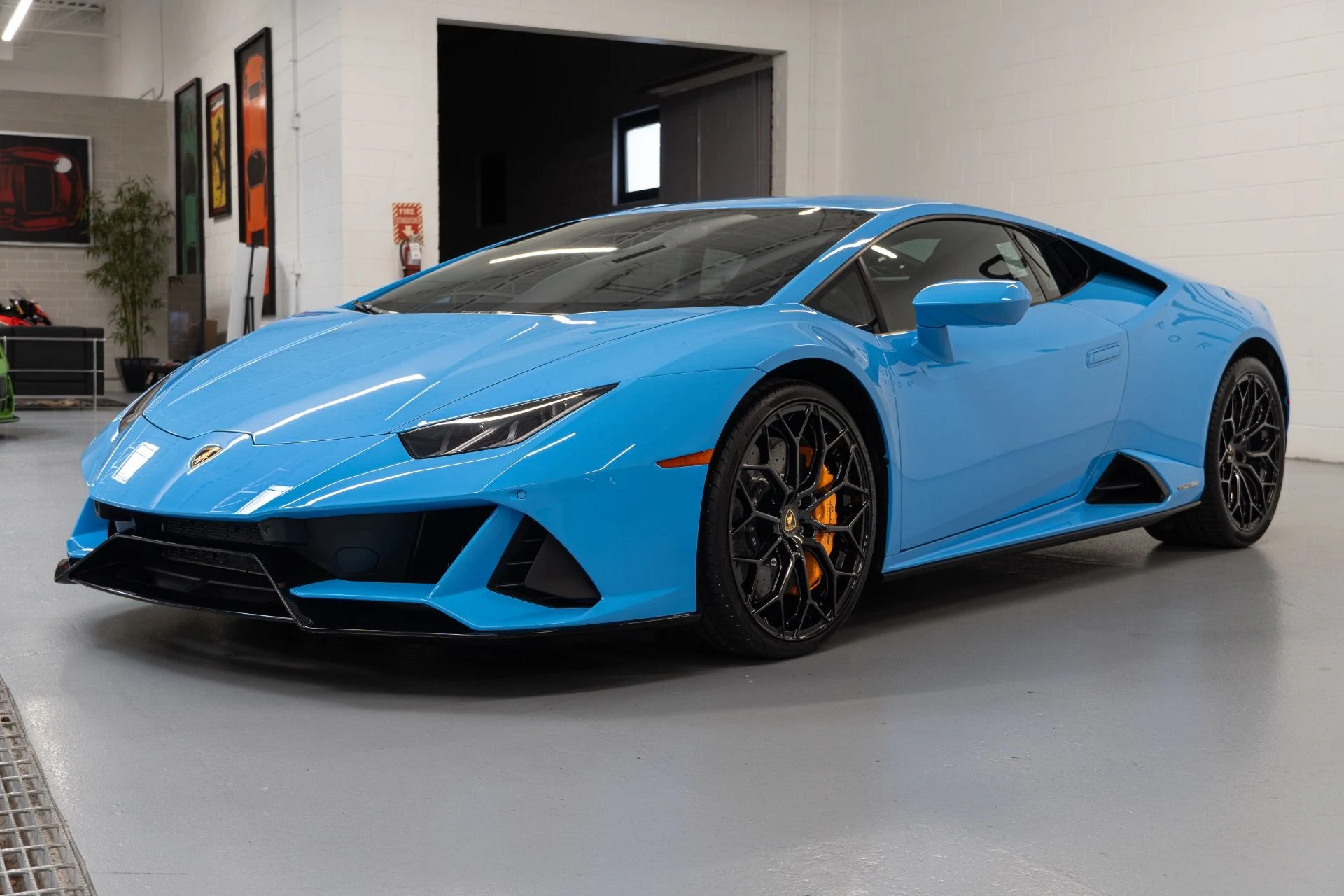 mph002_389312092_Used_2022_Lamborghini_Huracan_EVO_1760474272_b767a7de21