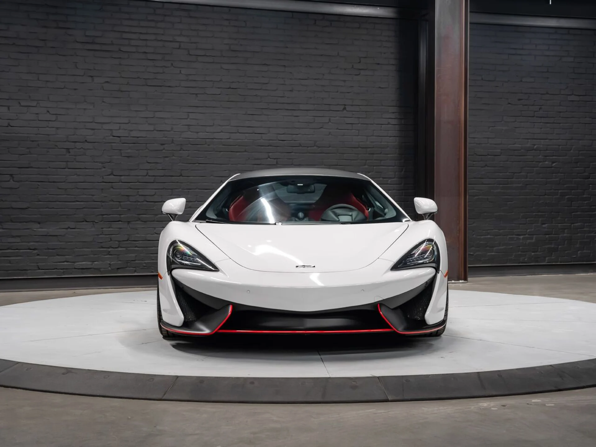 mph002_3893757010_mclaren_570s_2017_d4f916d05d