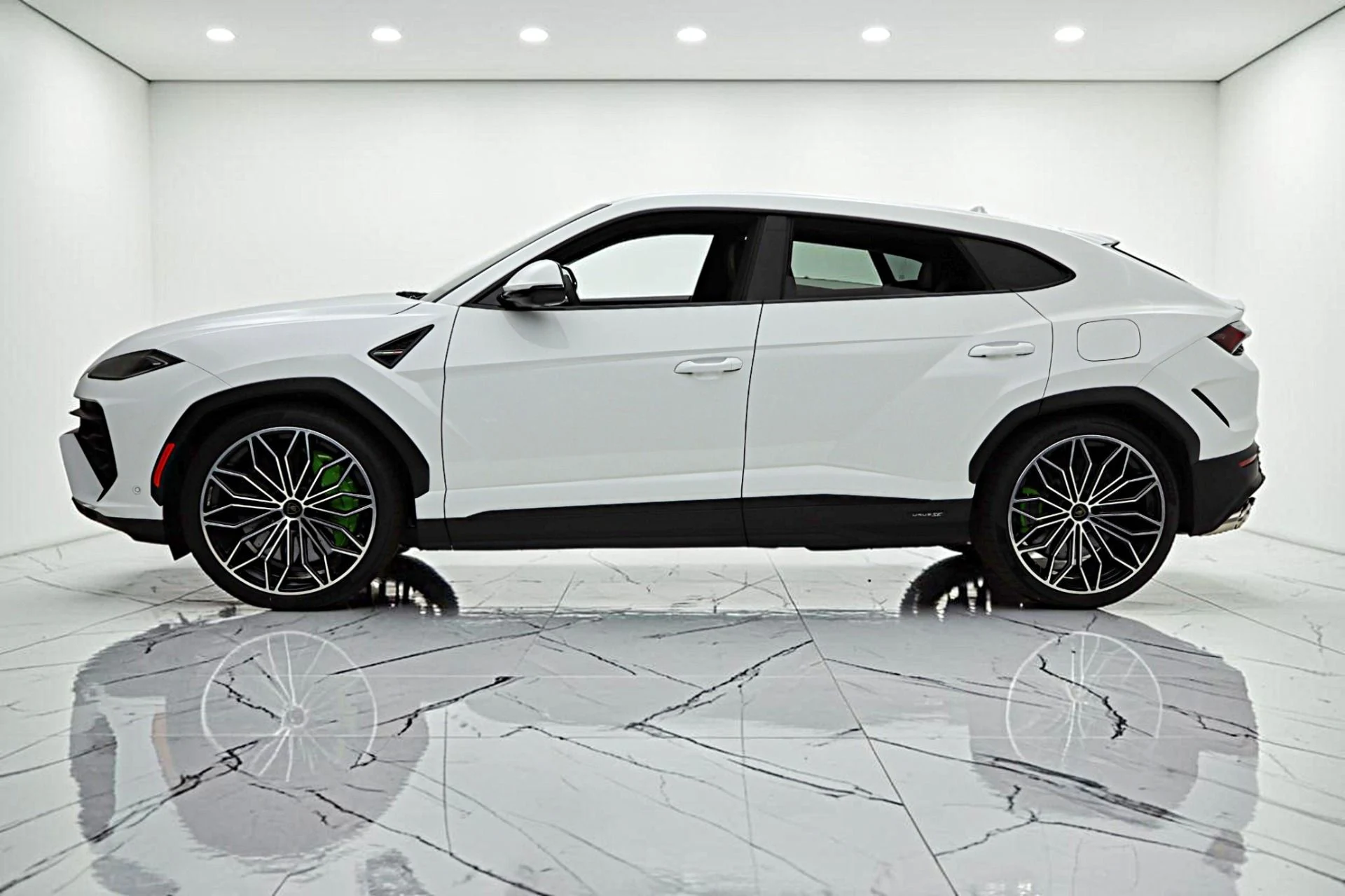 mph002_3904981201_New_2026_Lamborghini_Urus_SE_98ad8b0849