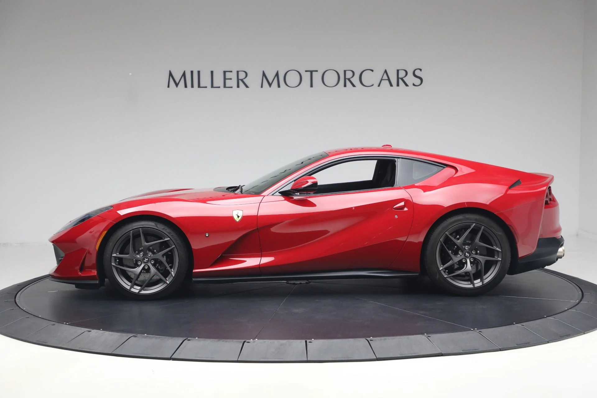 mph002_3907731167_Used_2018_Ferrari_812_Superfast_1782848495_af927c6d4c