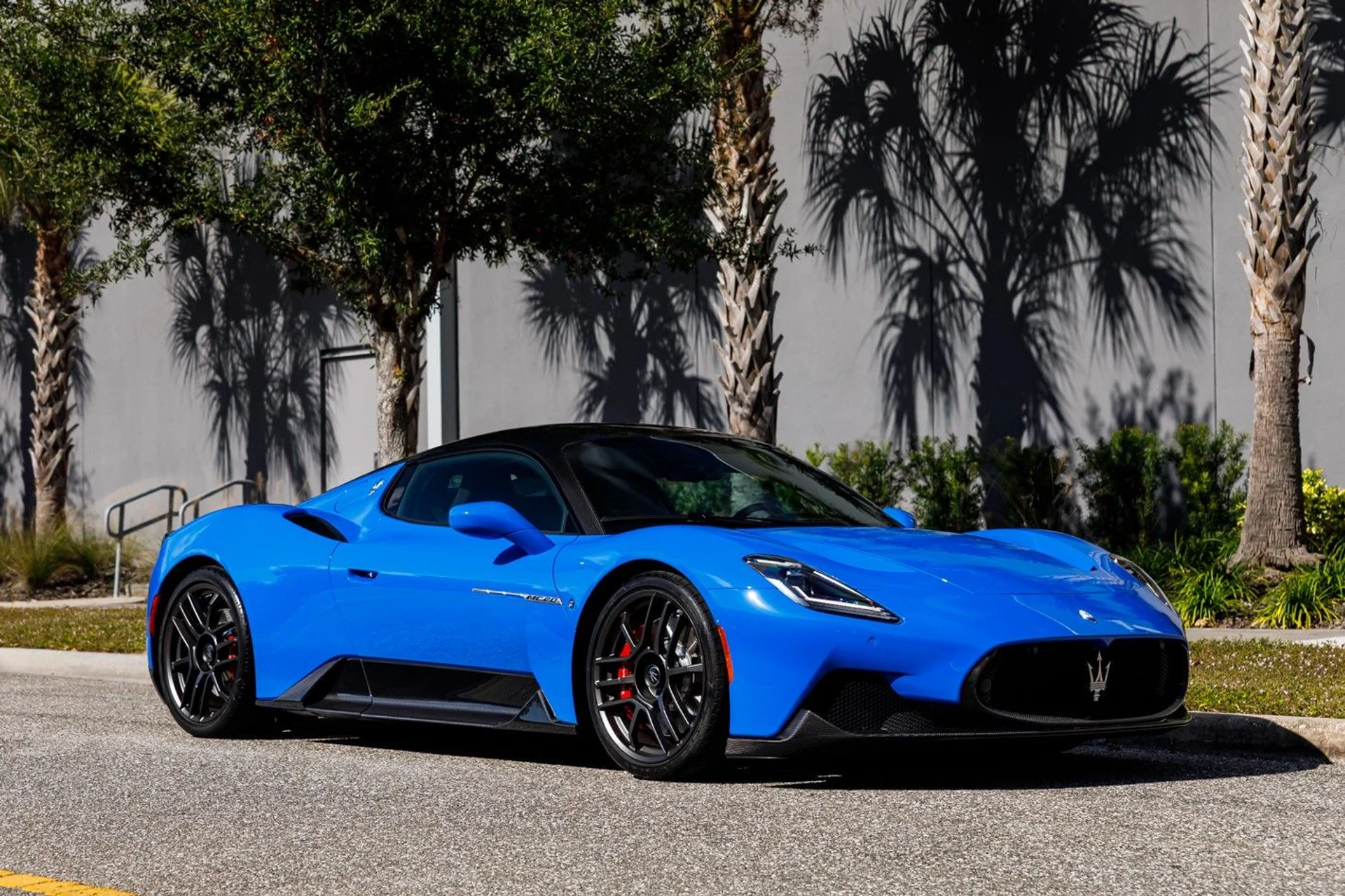 mph002_3917604881_641_p3_l_55ddfc5093