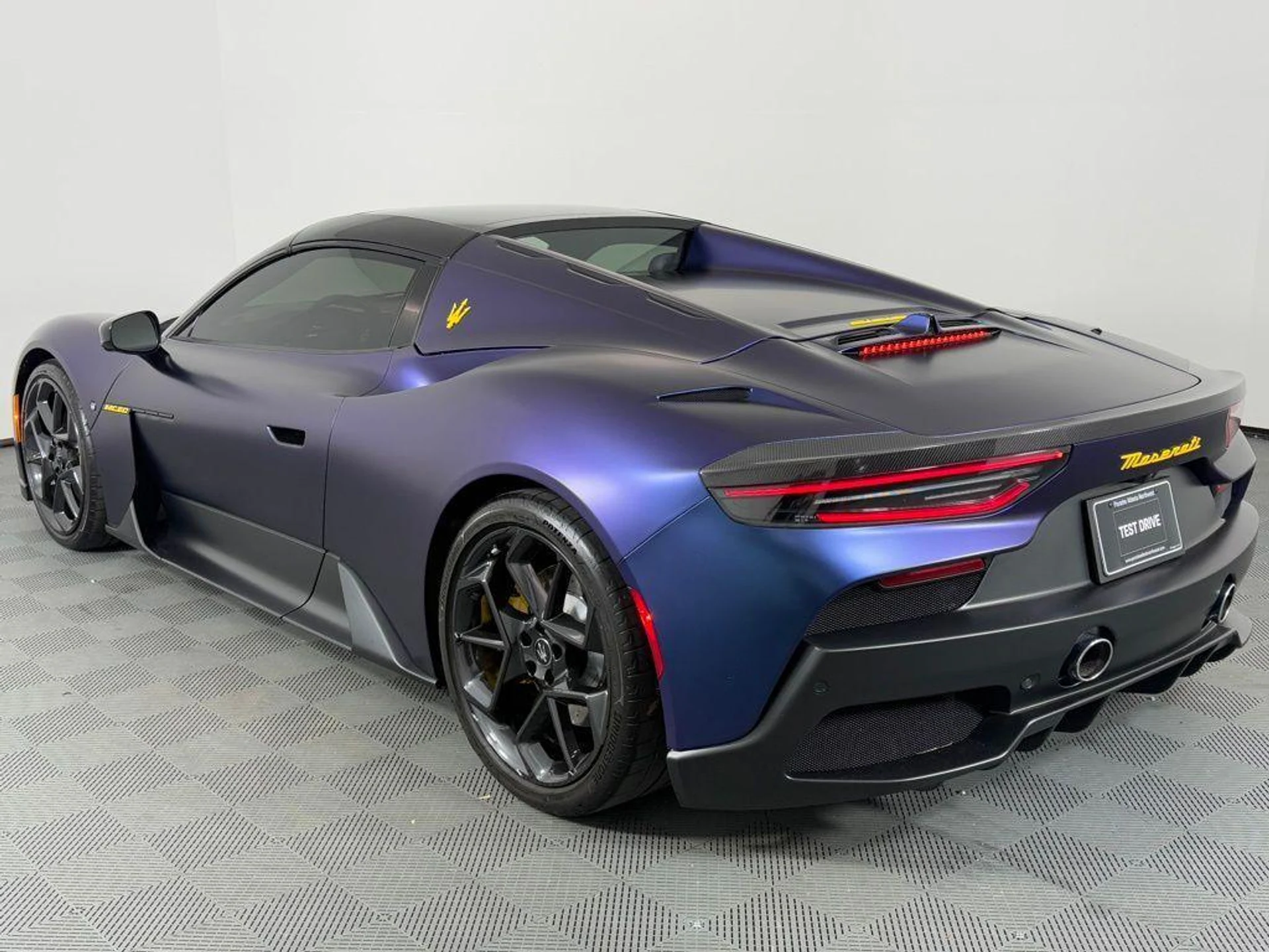 mph002_394516021_Q2_Mwlls_T_Ujfw_Fzw9p_K6ild_j_Fw_c782d84369