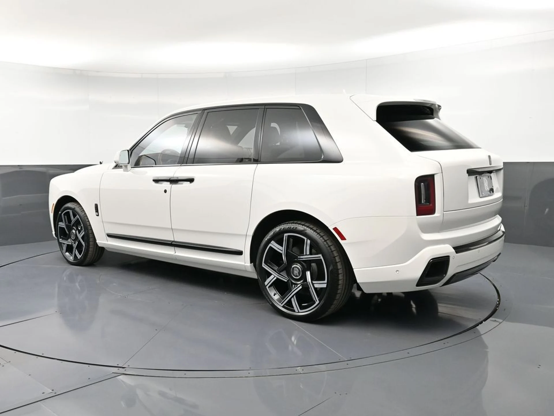 mph002_394565767_4f7b8af9_733b_45df_8656_897292adc245_50685c9bee