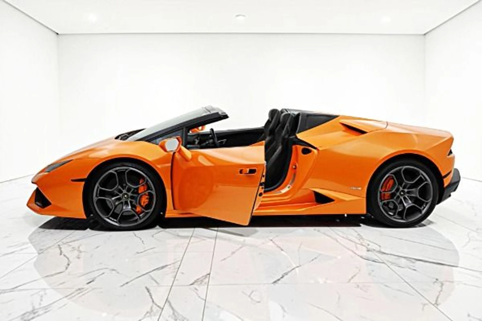 mph002_3949218222_Used_2017_Lamborghini_Huracan_Spyder_SELEZIONE_PRE_OWNED_CERTIFIED_350a675e4f