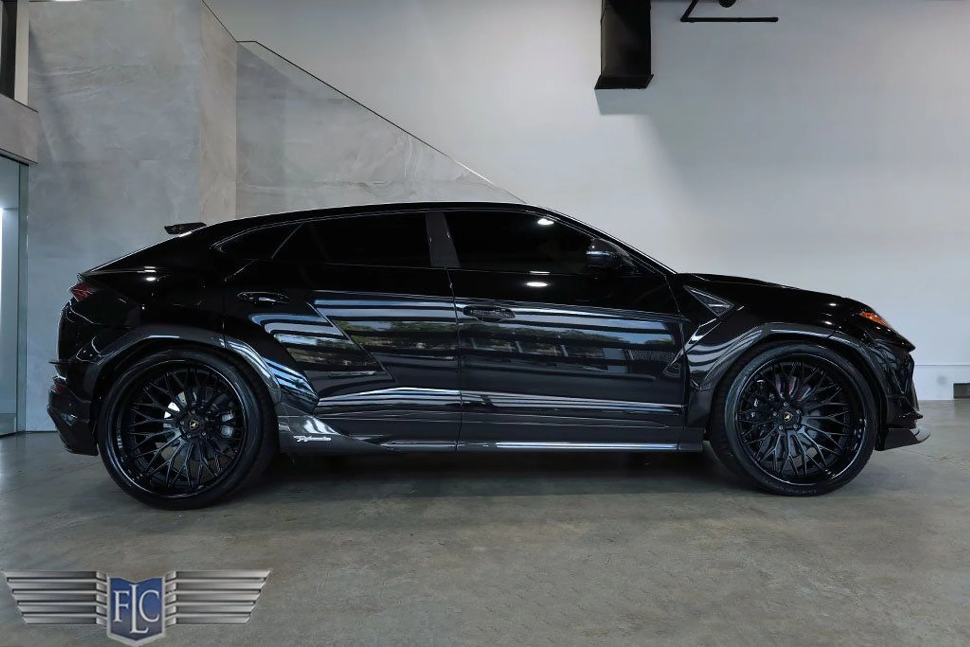 mph002_3950433451_used_2023_lamborghini_urus_performanteawdessenzascv12_9689_22954782_3_1024_07a6dd6563