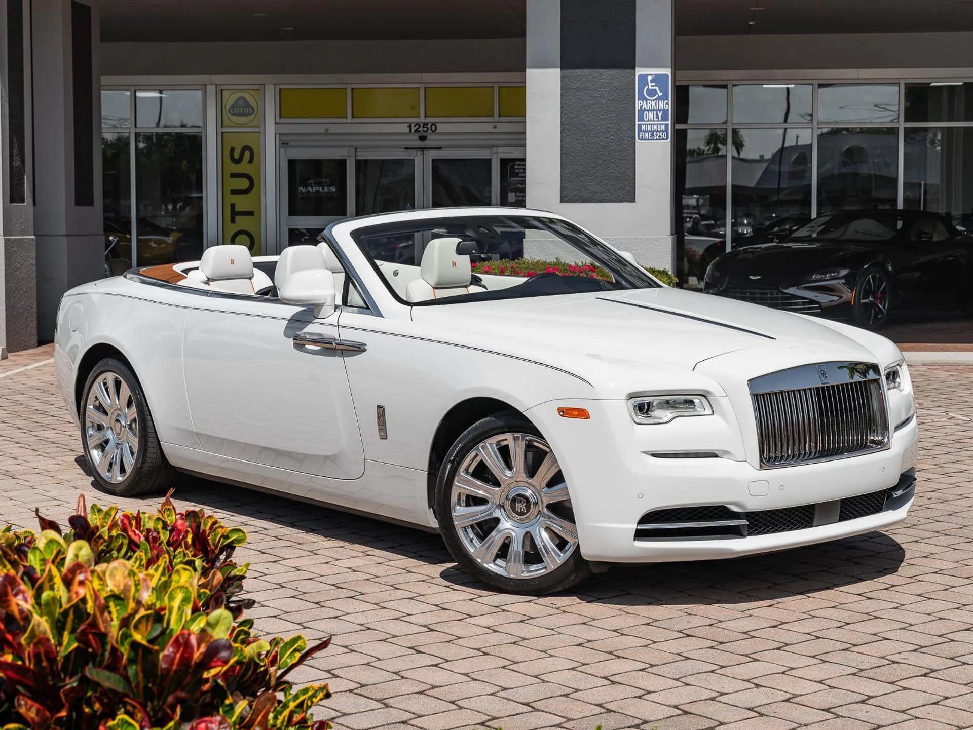 mph002_3953971194_Used_2016_Rolls_Royce_Dawn_2dr_Convertible_1782414094_0d124f994c