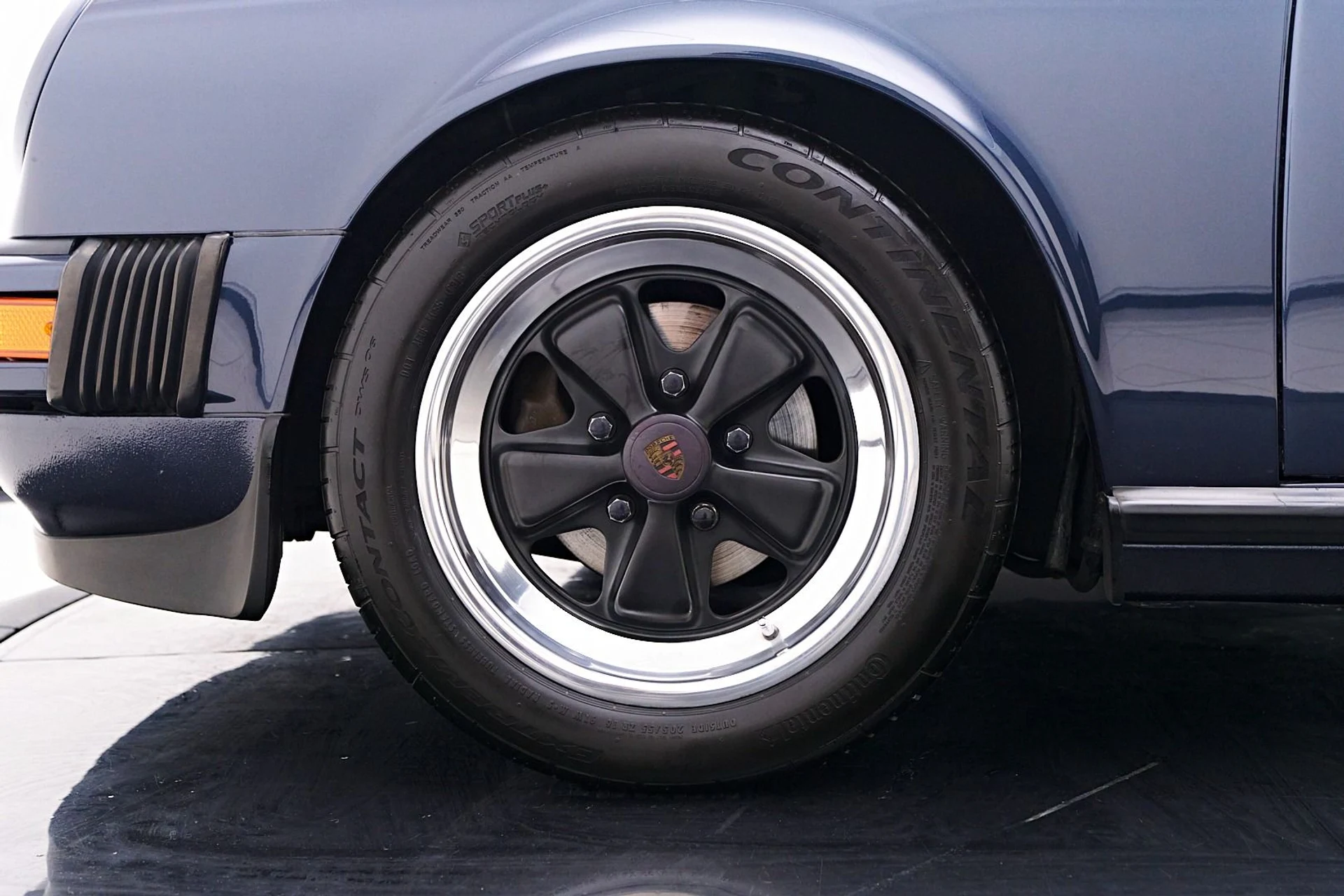 mph002_3954908475_Used_1988_Porsche_911_Carrera_1745882195_ae7dc0c8c2