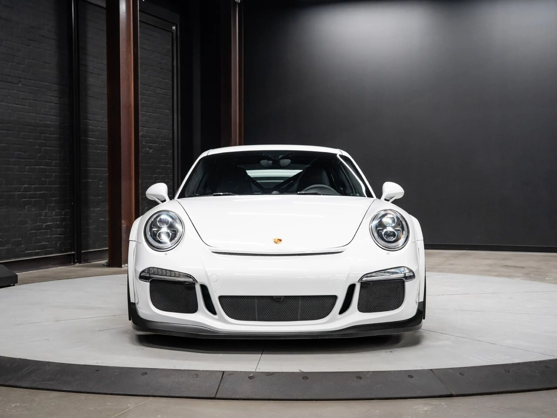 mph002_395553292_porsche_911_2015_4c3278848d