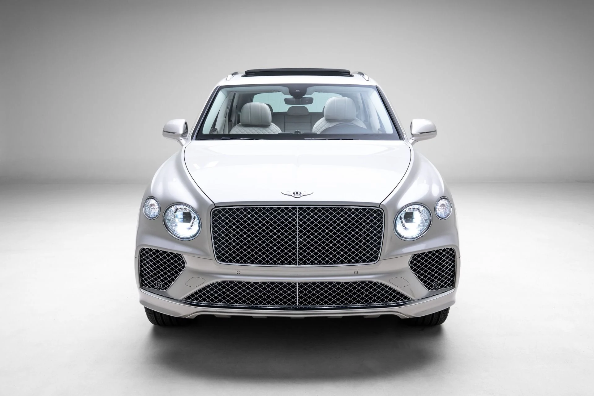 mph002_3968606392_Used_2021_Bentley_Bentayga_V8_1774990408_7c46a7c058