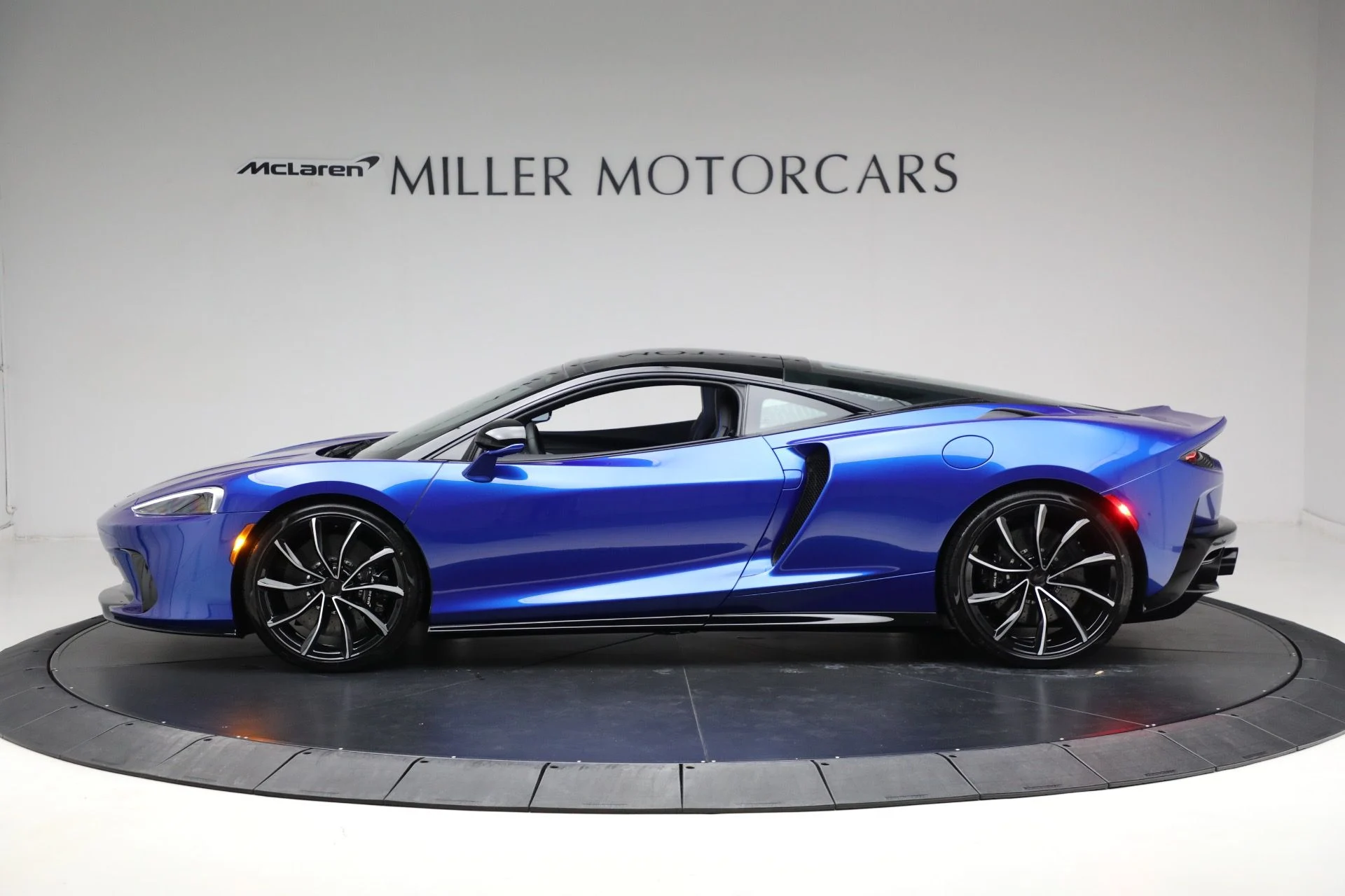 mph002_3972111817_New_2025_Mc_Laren_GTS_Tech_Lux_6ec3566d7d