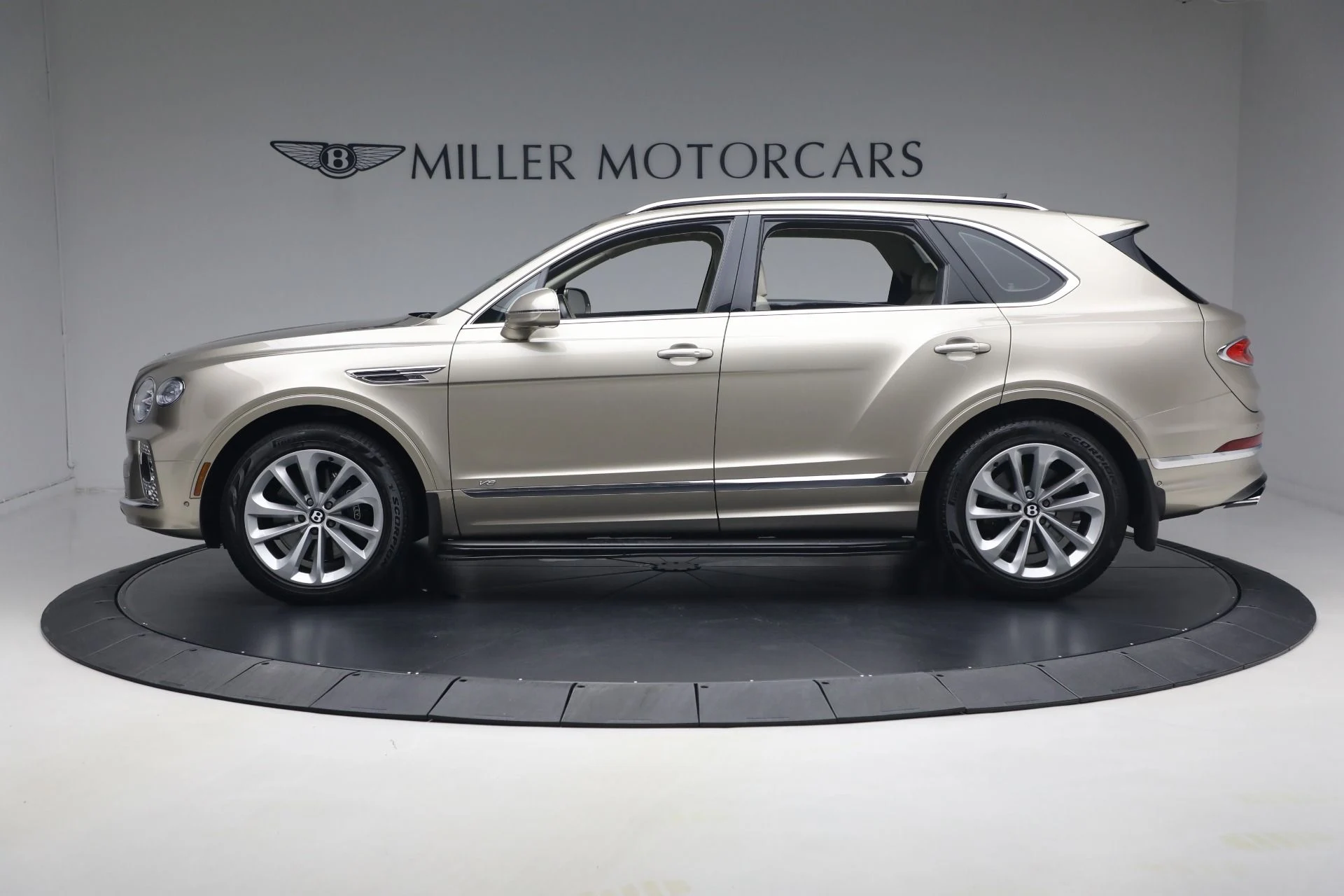 mph002_397443390_Used_2021_Bentley_Bentayga_V8_1780783488_a34a04c84e