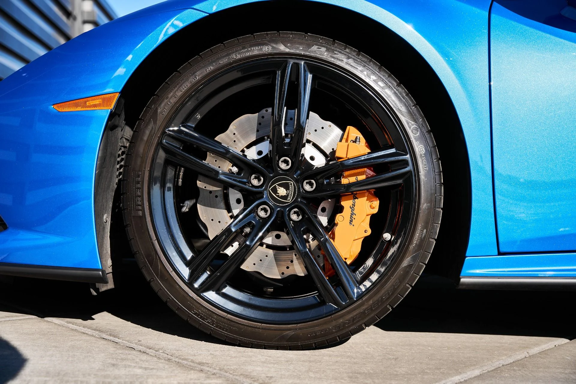 mph002_3977381120_Used_2020_Lamborghini_Huracan_EVO_Base_1766024246_61dc3013ed