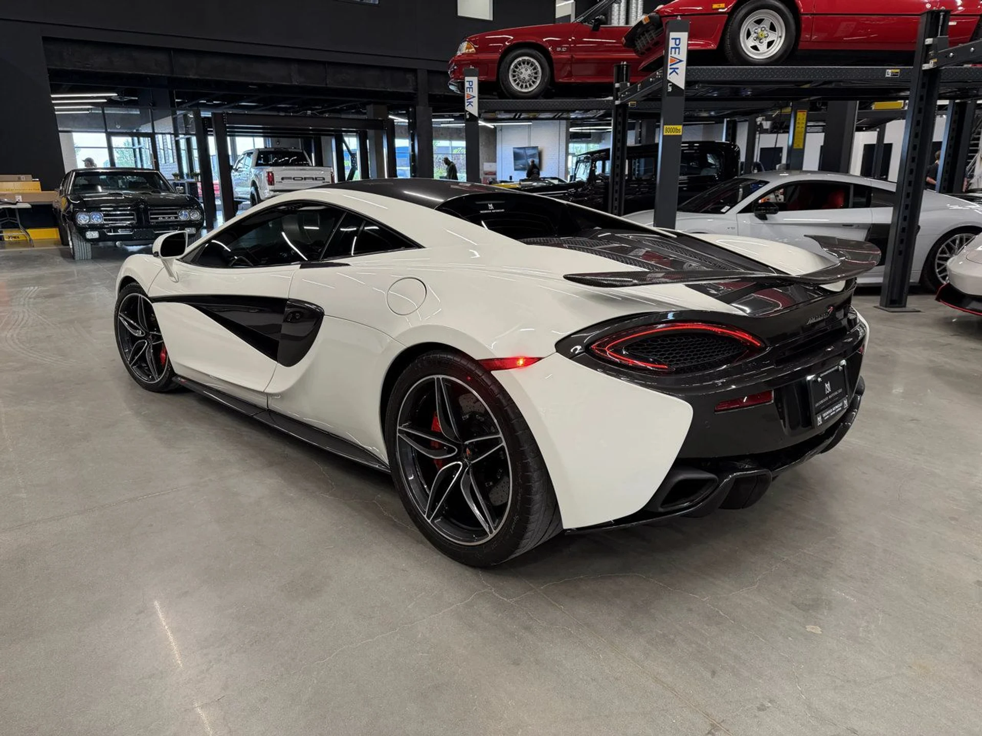 mph002_3978174059_mclaren_570s_2017_e01b7c8a1a