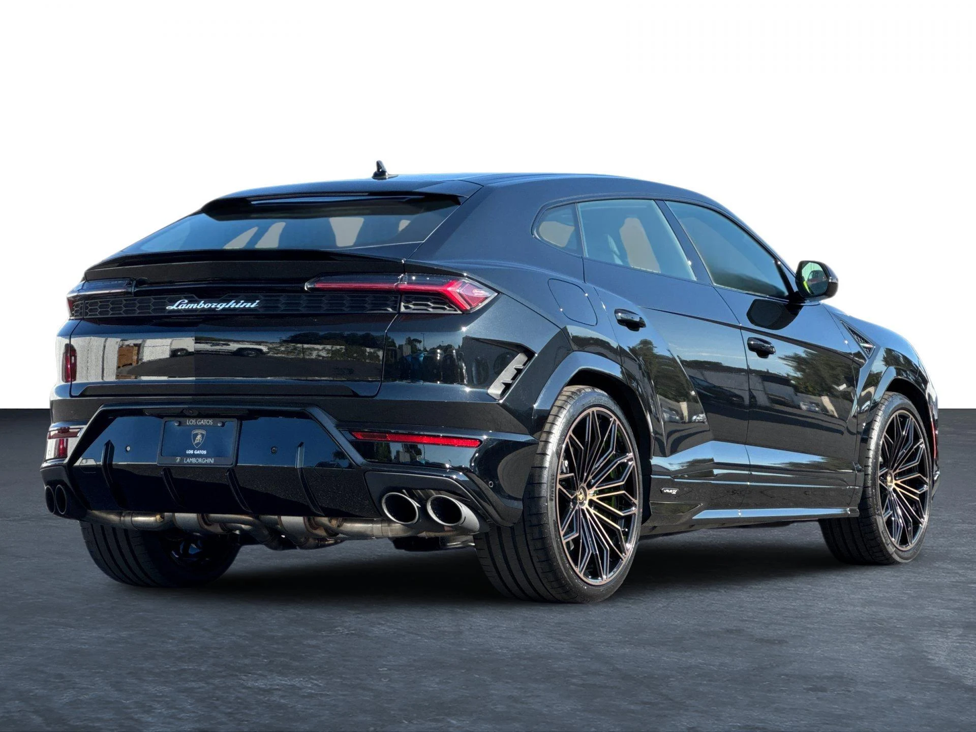 mph002_398330875_New_2025_Lamborghini_Urus_SE_1755094437_4632a03392