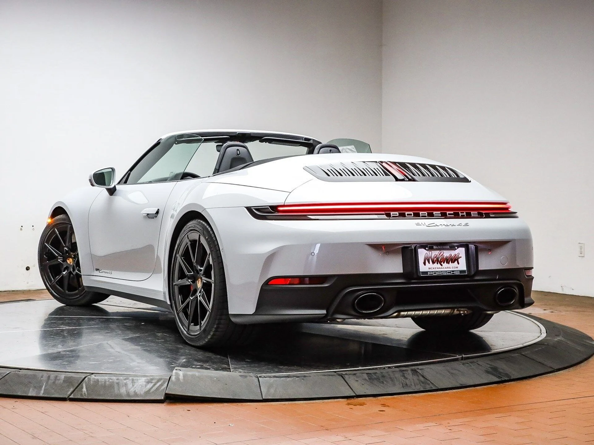 mph002_3984135495_fc23396090586289240cb729914b3a48x_e2a641604d