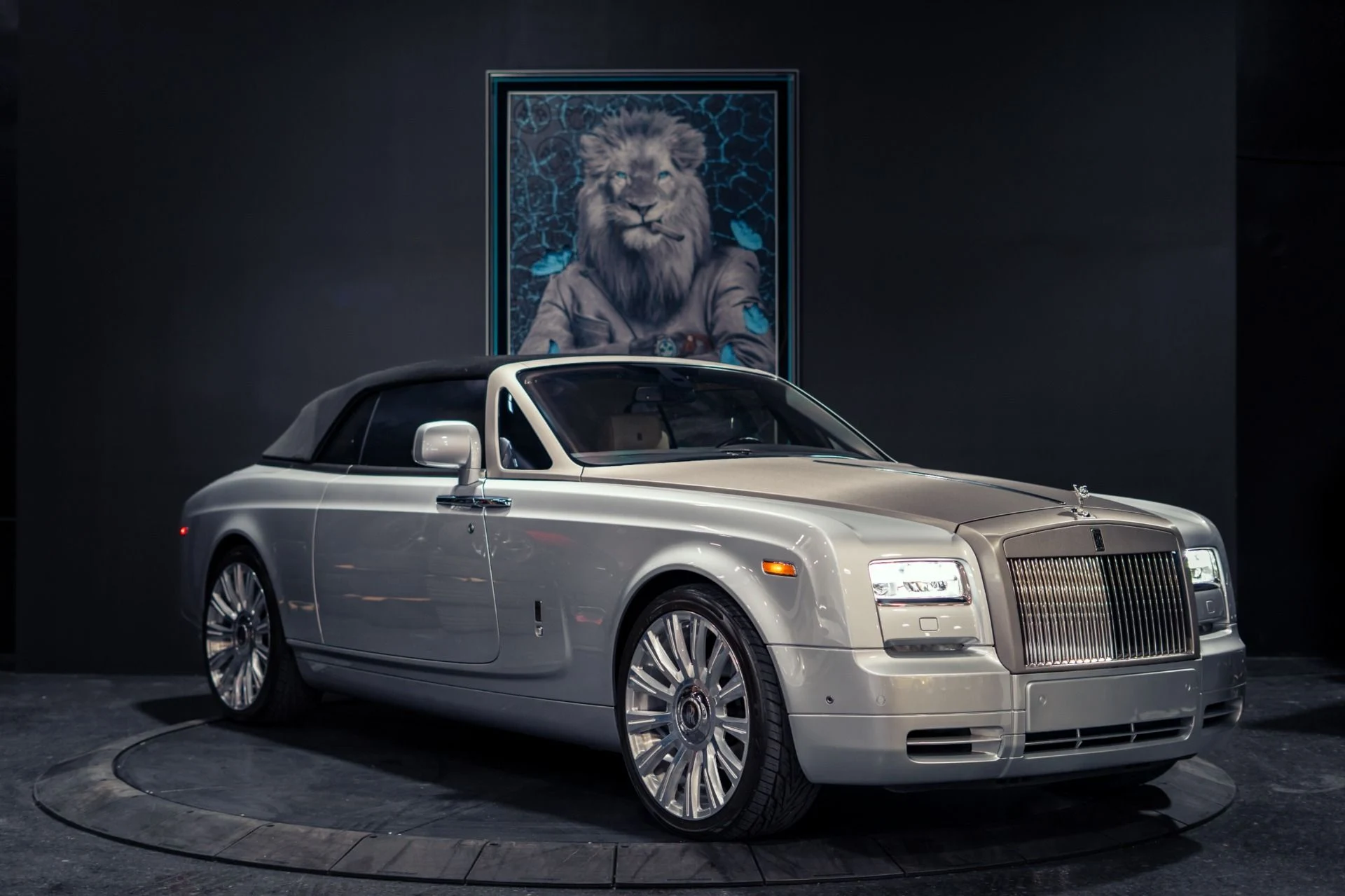 mph002_3990413783_Used_2014_Rolls_Royce_Phantom_Drophead_Coupe_1782854989_ec65e8e02f