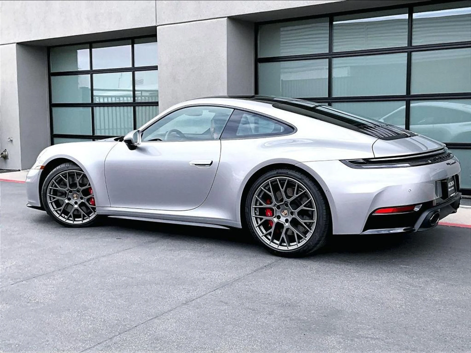 mph002_39908539_O1ft6i_LS_8_X_Ico_k_6_Ny_S_Efdd_LAM_4097b6bce9