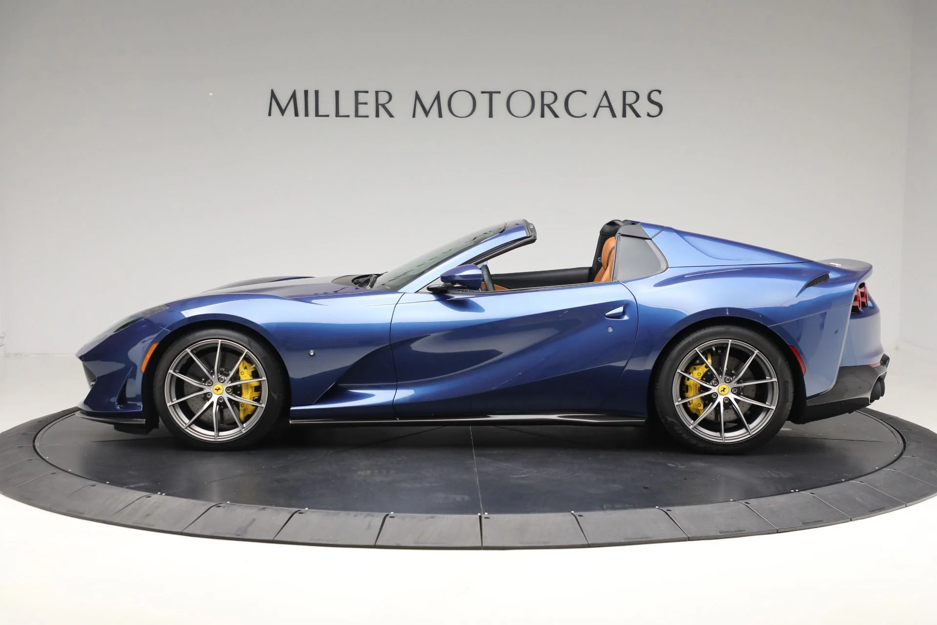 mph002_4001942470_Used_2021_Ferrari_812_GTS_76af3eb49f