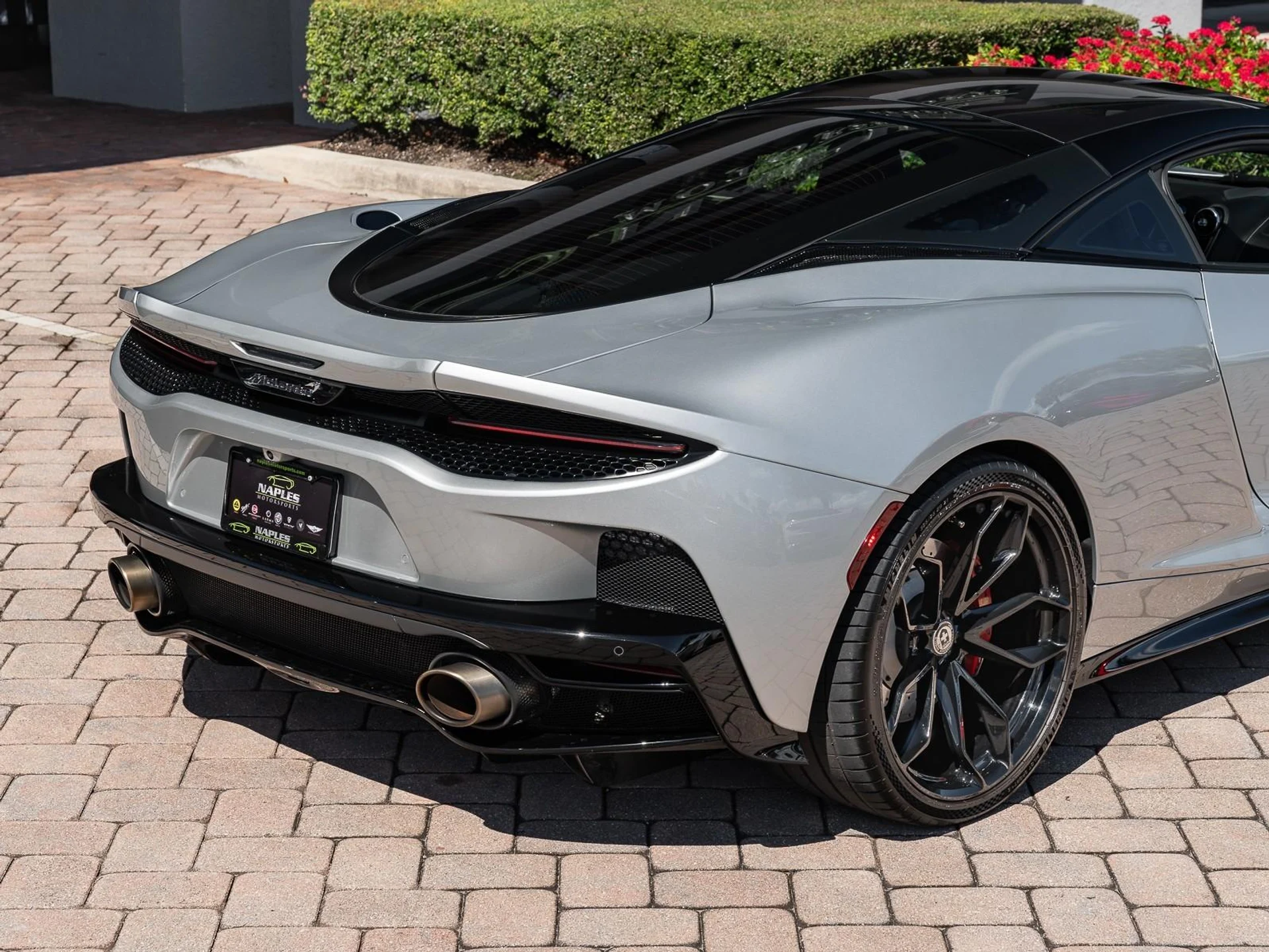 mph002_4013249623_Used_2021_Mc_Laren_GT_1761253570_36c2694a89