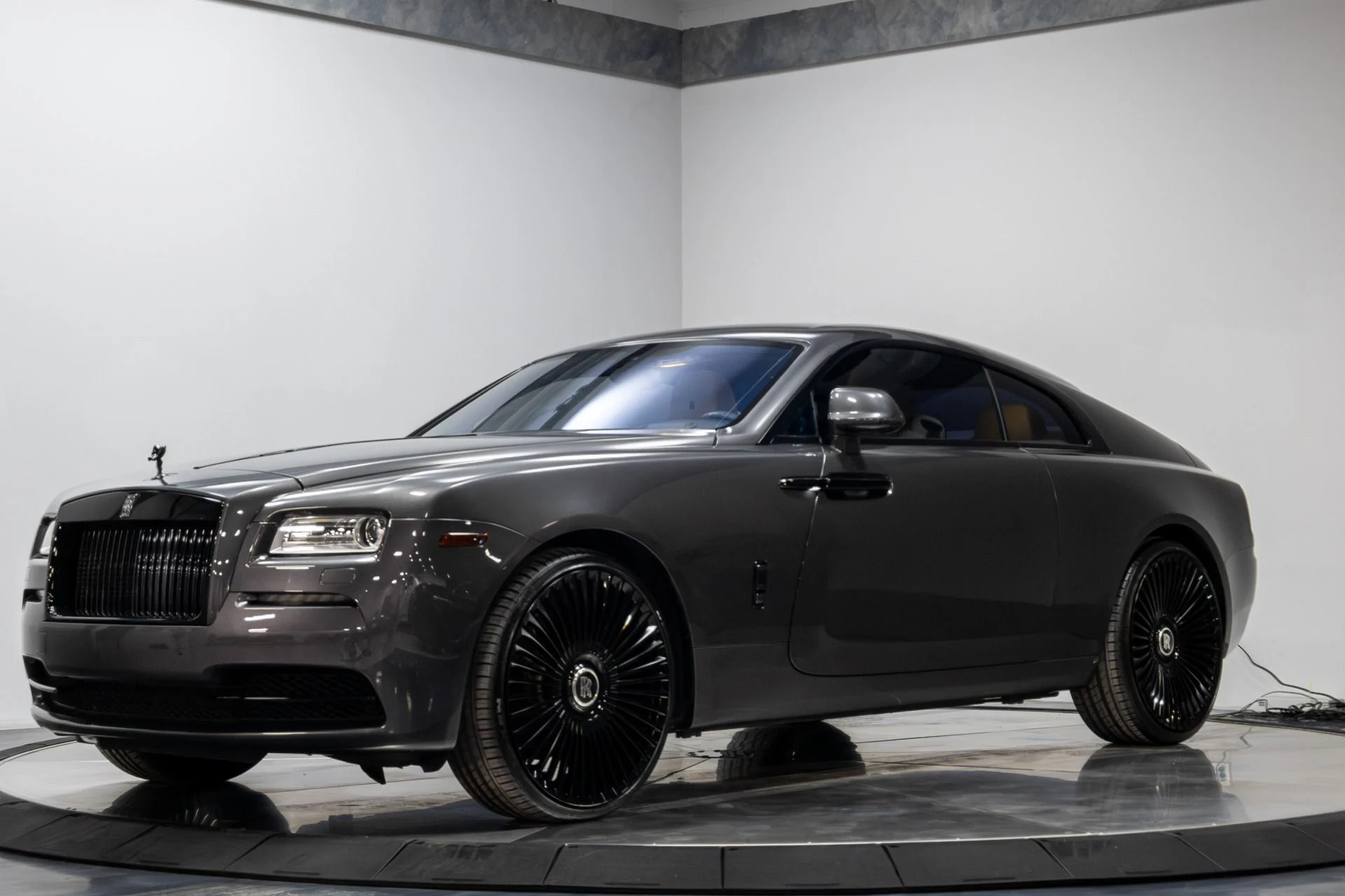 mph002_403061221_Used_2016_Rolls_Royce_Wraith_1765322495_b6075bdc23