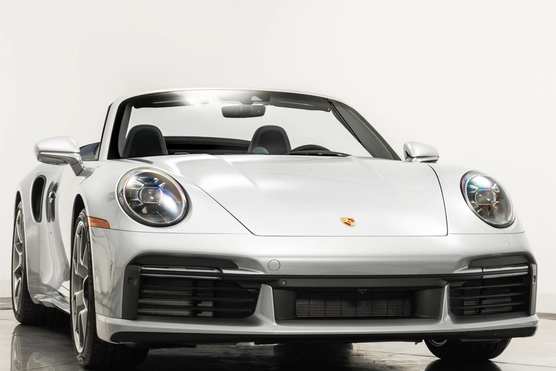 mph002_4032806762_Used_2022_Porsche_911_Turbo_S_Cabriolet_Front_Axle_Lift_Heated_Seats_and_Steering_Wheel_1765477529_ef7ceecb5d