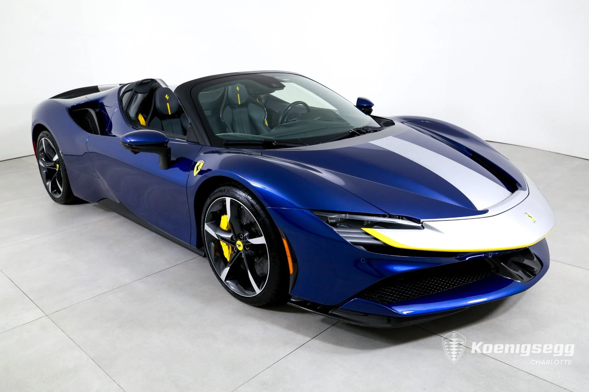 mph002_4034931918_Used_2022_Ferrari_SF_90_Spider_1775659956_dafbb38827