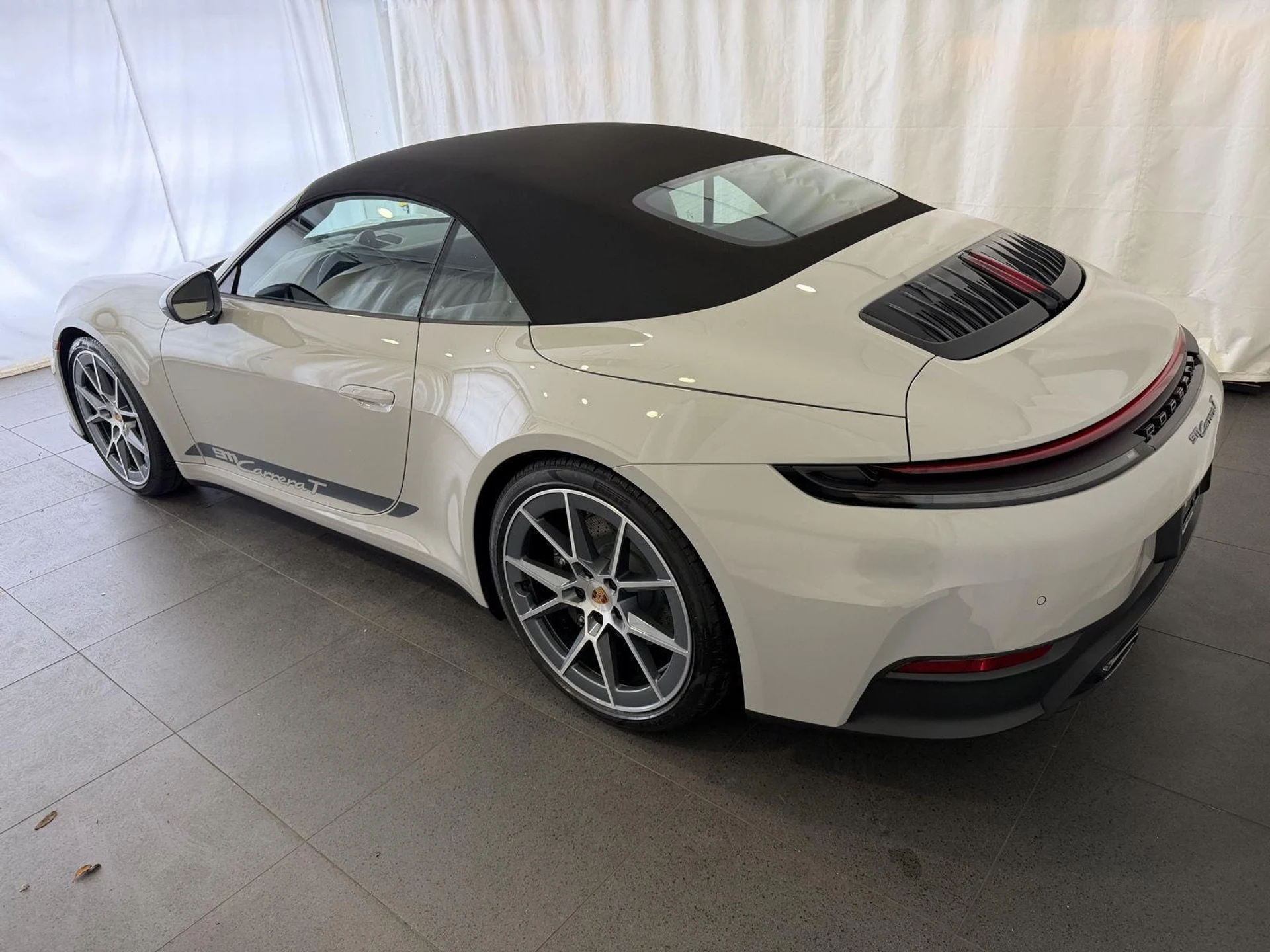 mph002_4041890843_0d792f5d3a314f53ba38731293854ac9x_3c1c296eaf