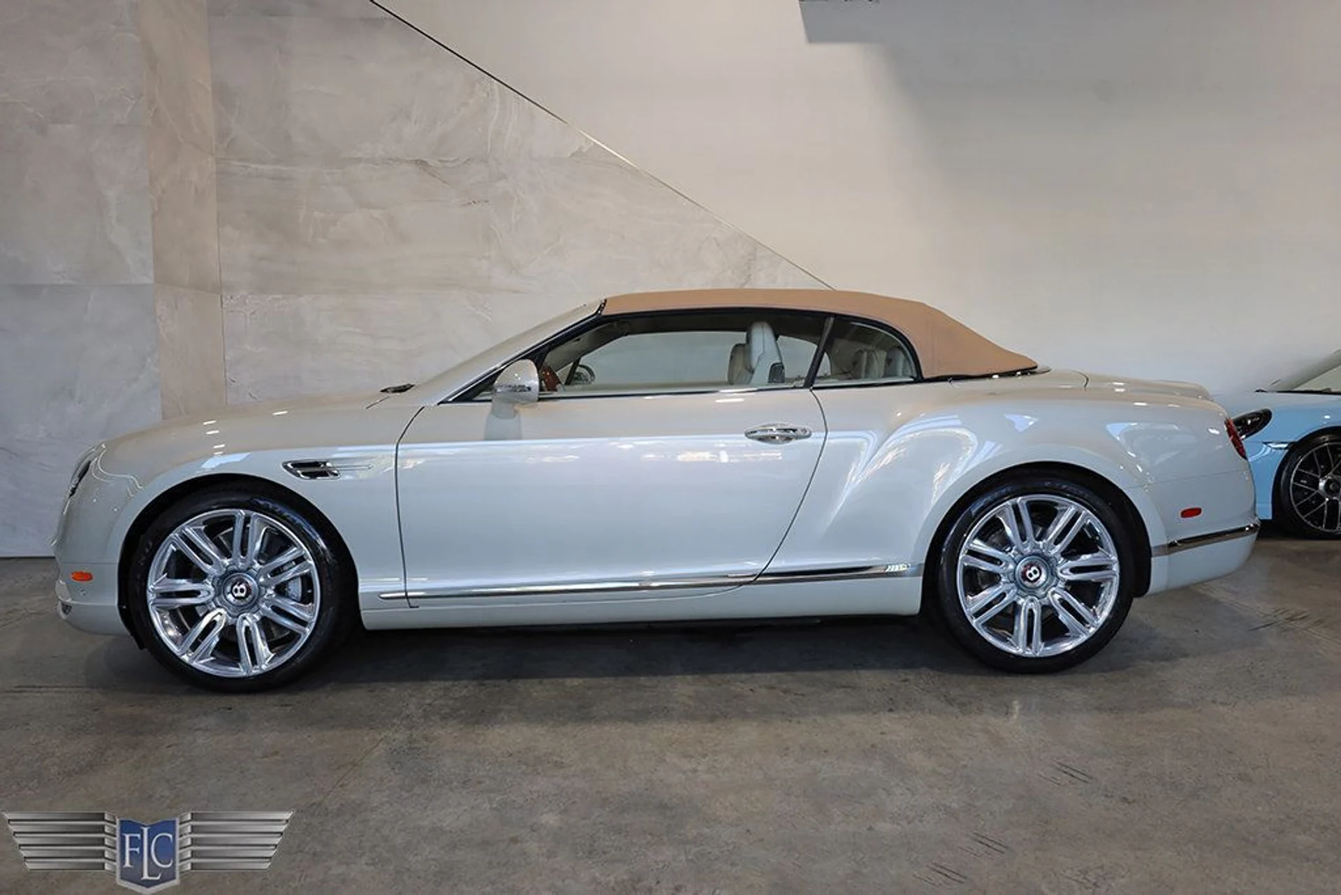mph002_404927065_used_2017_bentley_continental_gtcv8convertible_9689_22989764_3_1024_e3d7530cbb