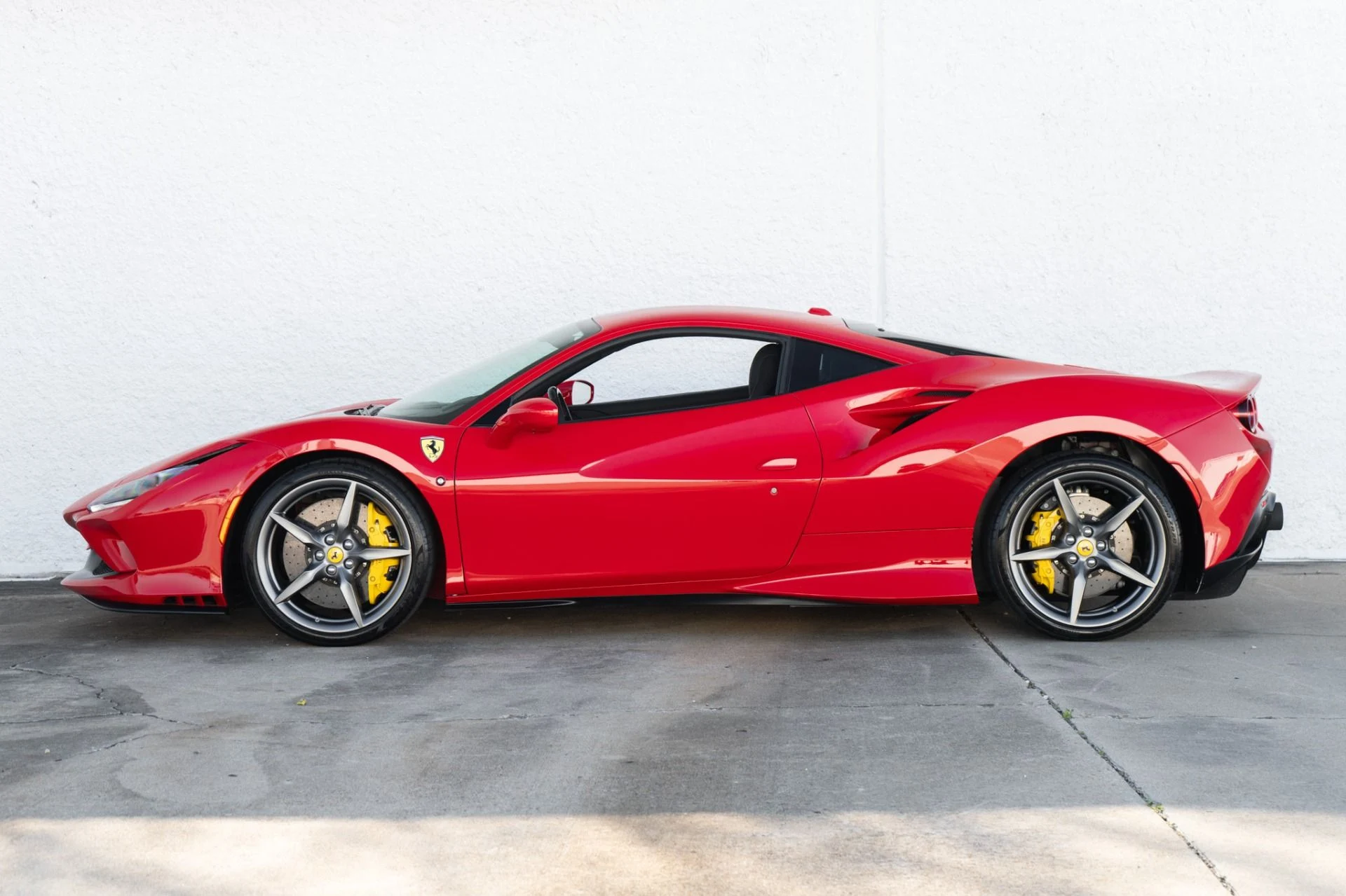 mph002_4050847078_Used_2022_Ferrari_F8_Tributo_1773444100_0d1aa68788