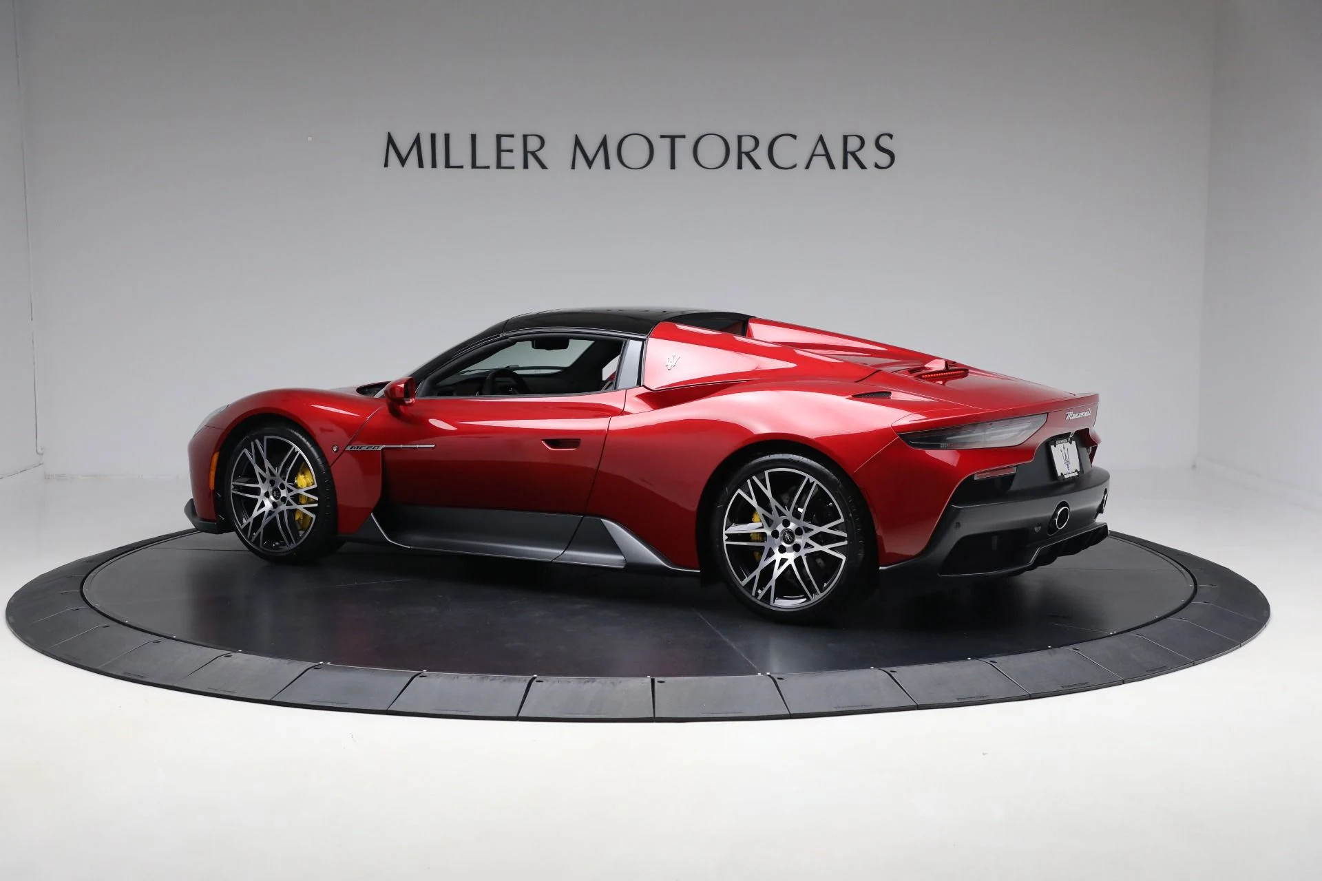 mph002_4055489328_New_2024_Maserati_MC_20_Cielo_ae315e4c66