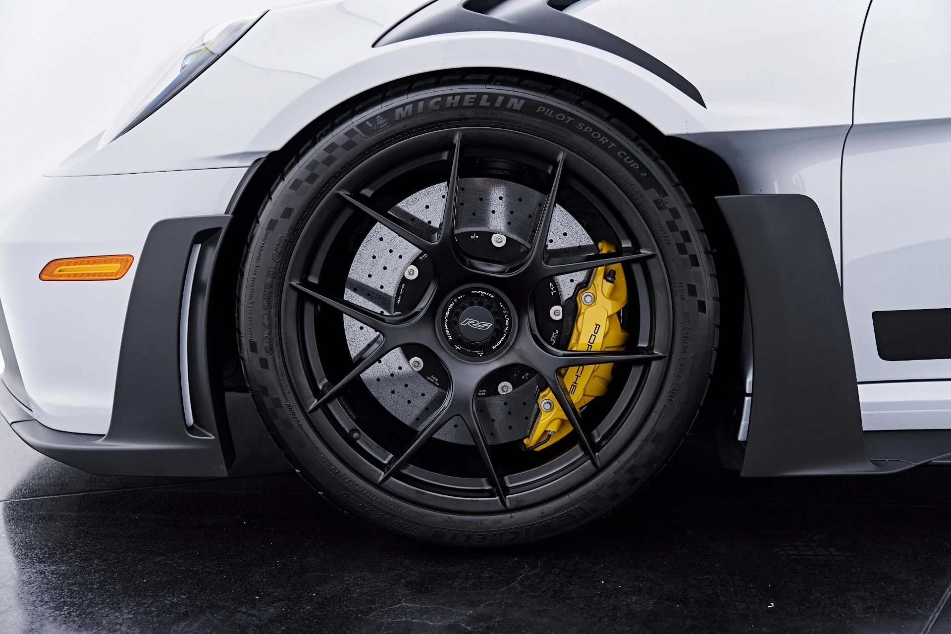 mph002_4076935944_Used_2025_Porsche_911_GT_3_RS_1790364067_e0d42df260