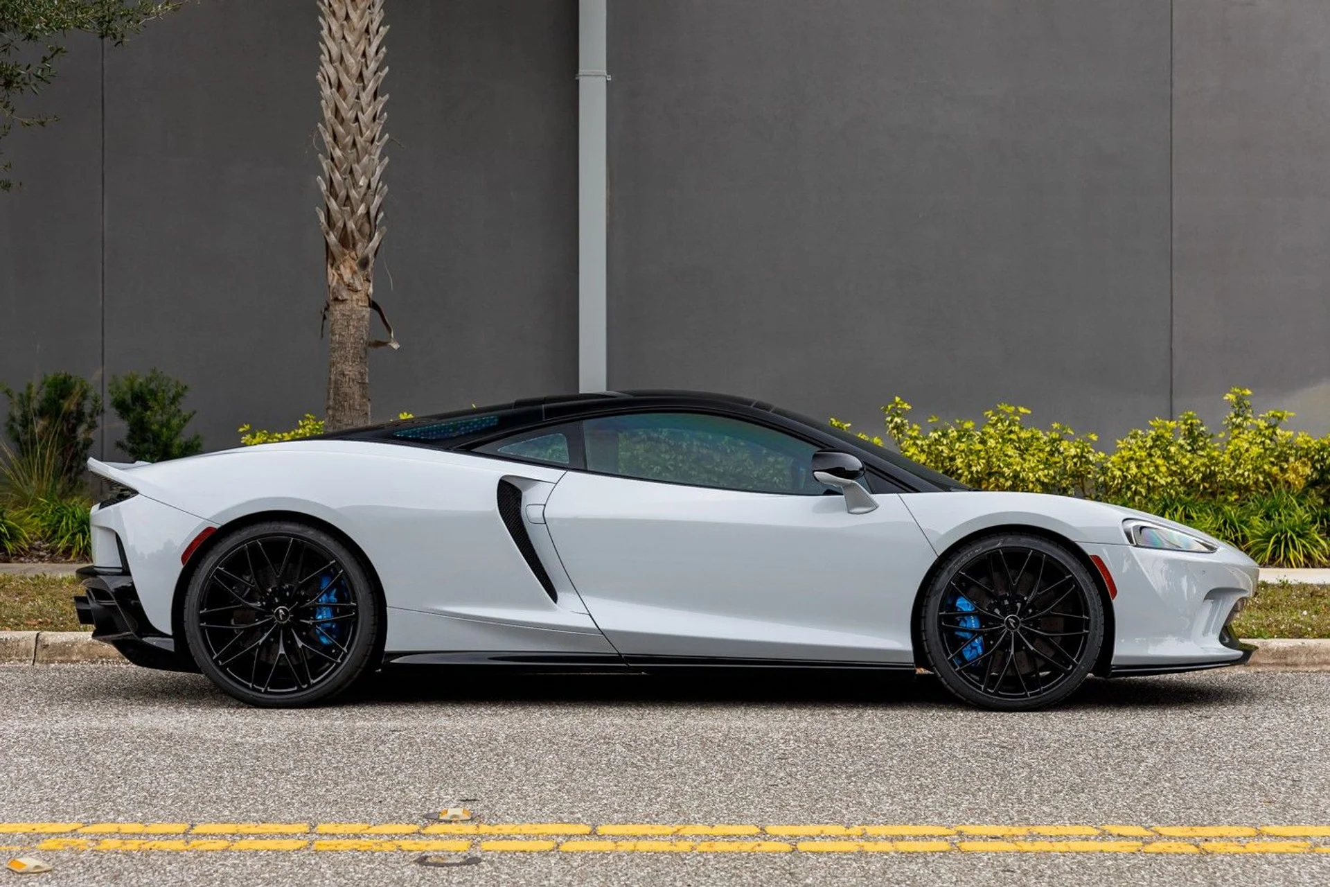 mph002_4091941388_642_p3_l_a7464303b2