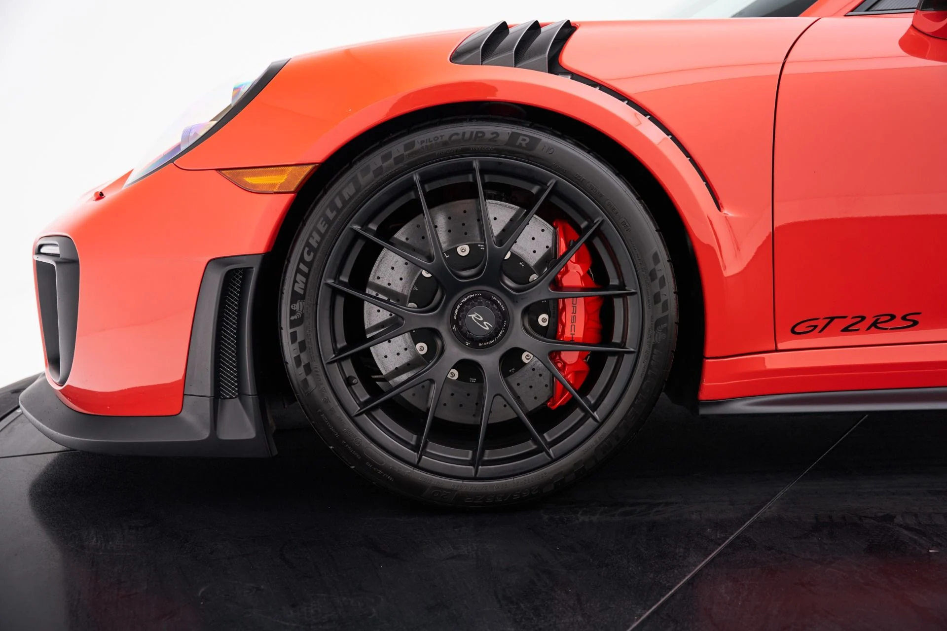 mph002_409209701_Used_2018_Porsche_911_GT_2_RS_1792687031_3d8ea38fcd