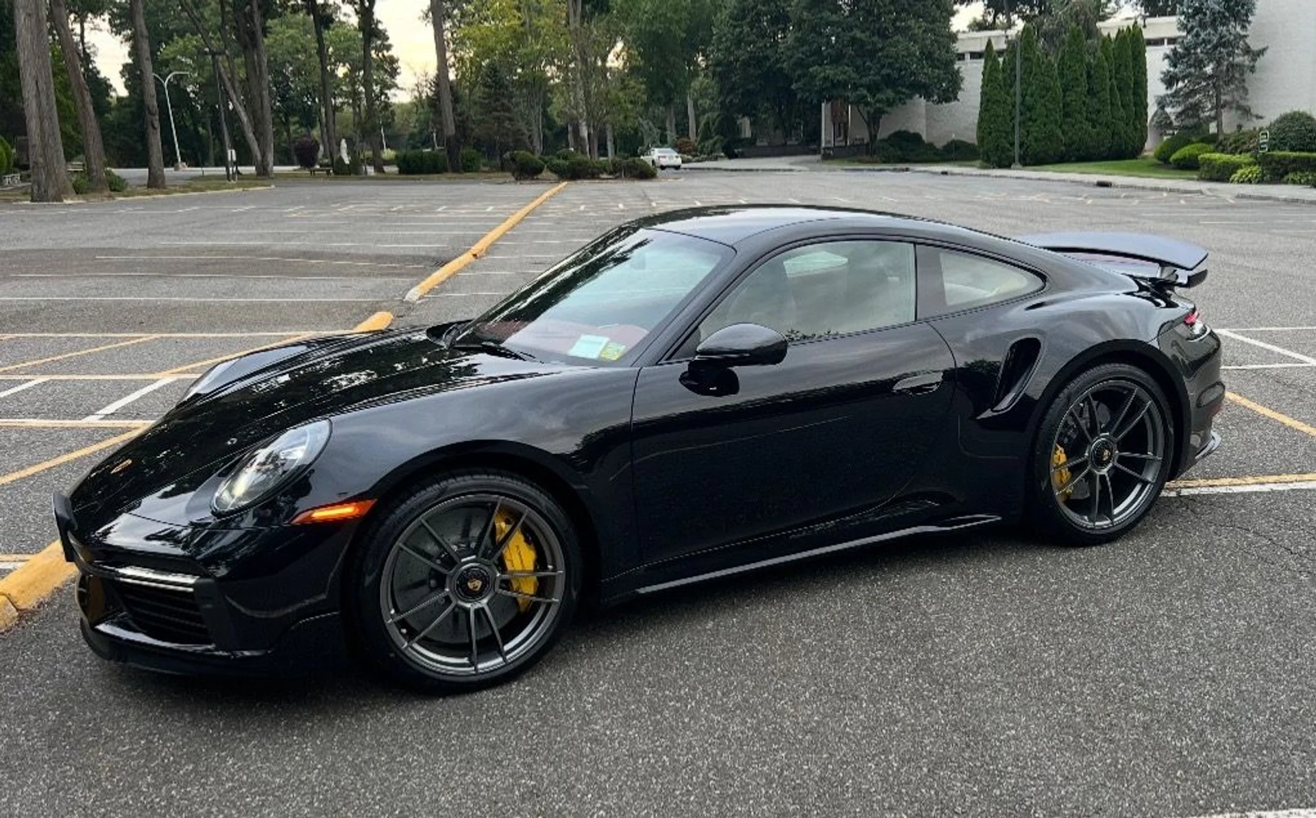mph002_4092714897_Used_2022_Porsche_911_Turbo_S_1752699648_26a3615e35
