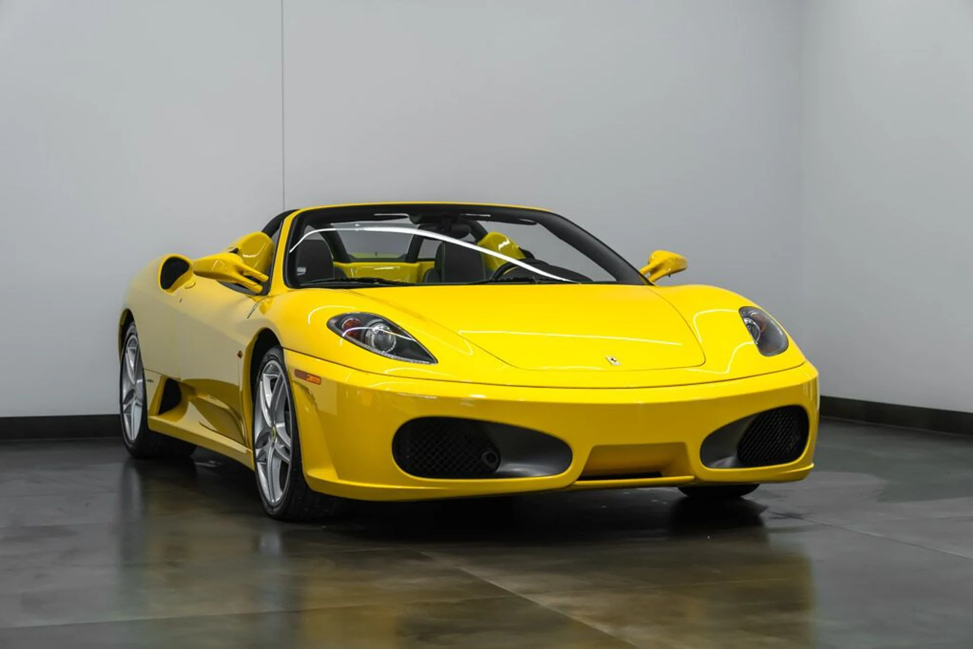 mph002_4107935426_ferrari_430_2006_jpg_v_1773863537_d1340d5e09