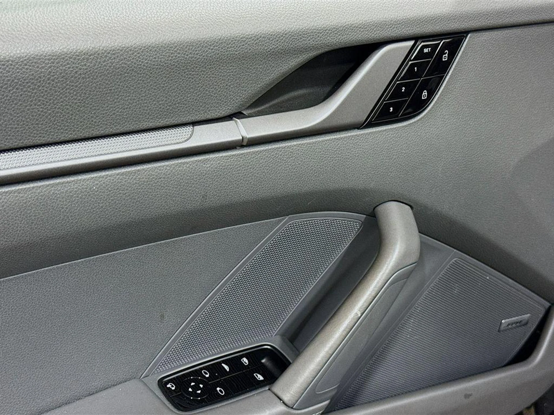 mph002_4110702834_HJ_Oar_Aw_C_Zi_P_lqv_Jh_FP_Ye6_Raa_EY_f83e247ac6