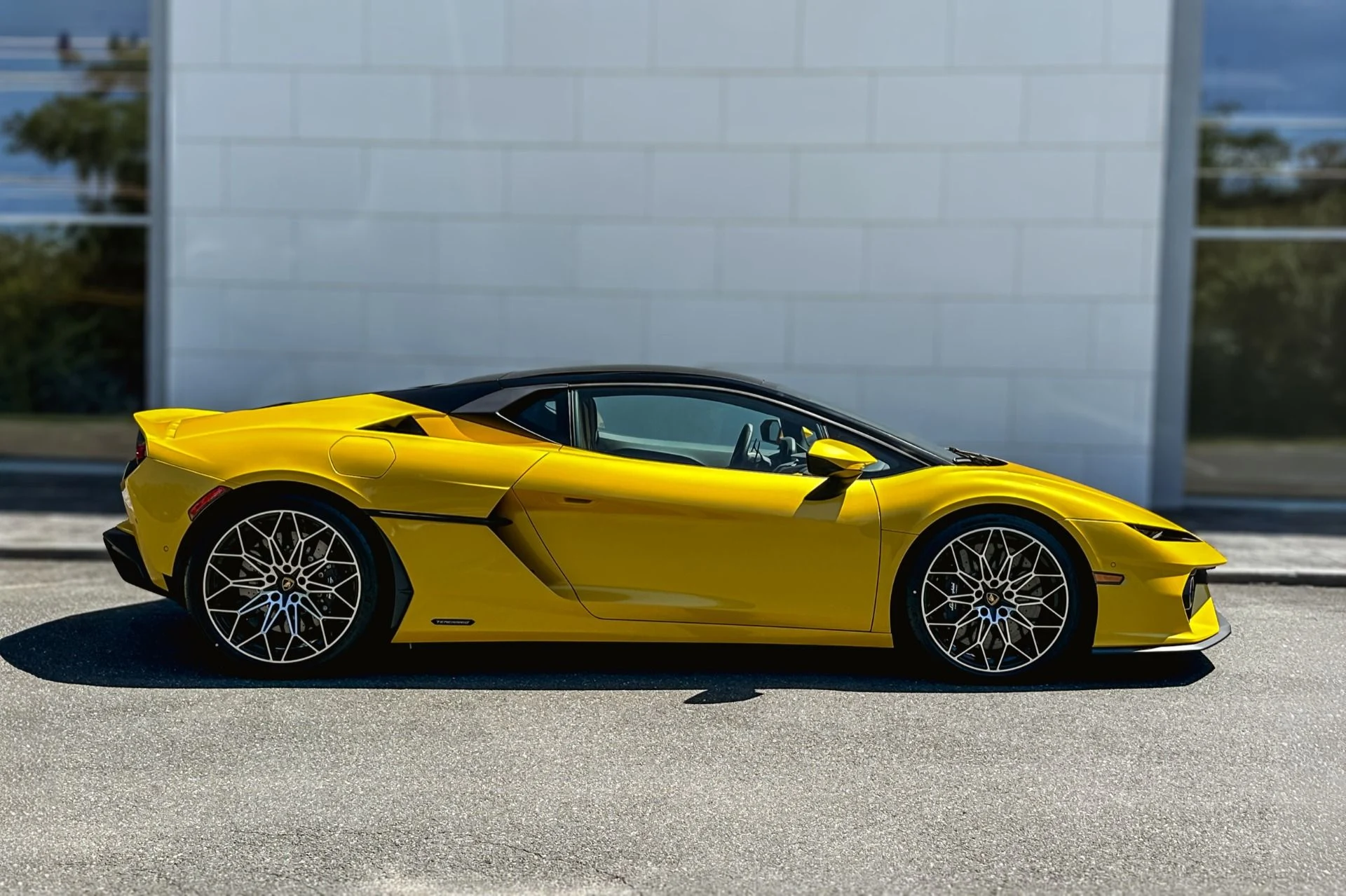 mph002_4114439759_New_2026_Lamborghini_Temerario_1781869072_d75db6825e