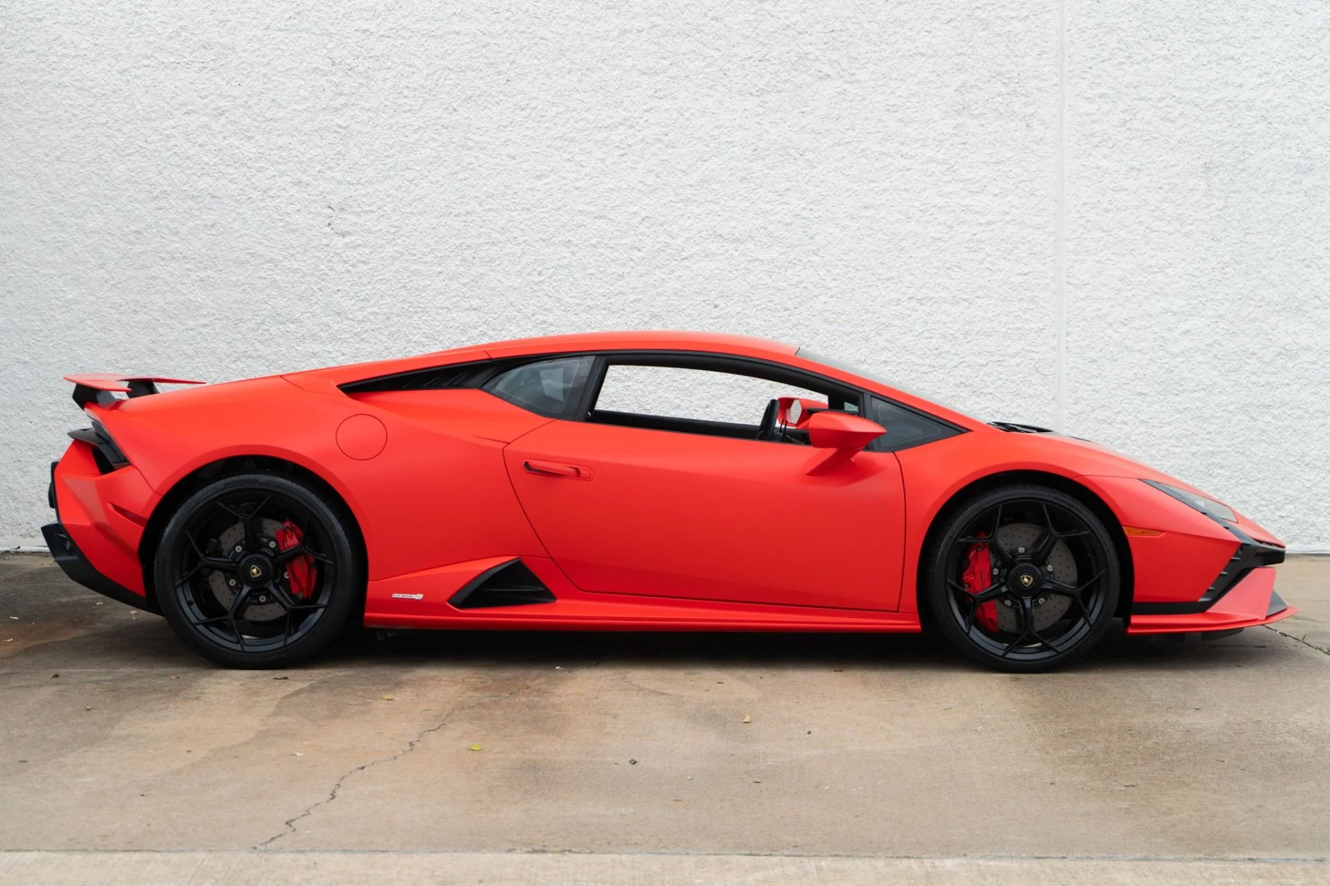 mph002_411912538_Used_2023_Lamborghini_Huracan_Tecnica_1776704544_2b62dc0e18