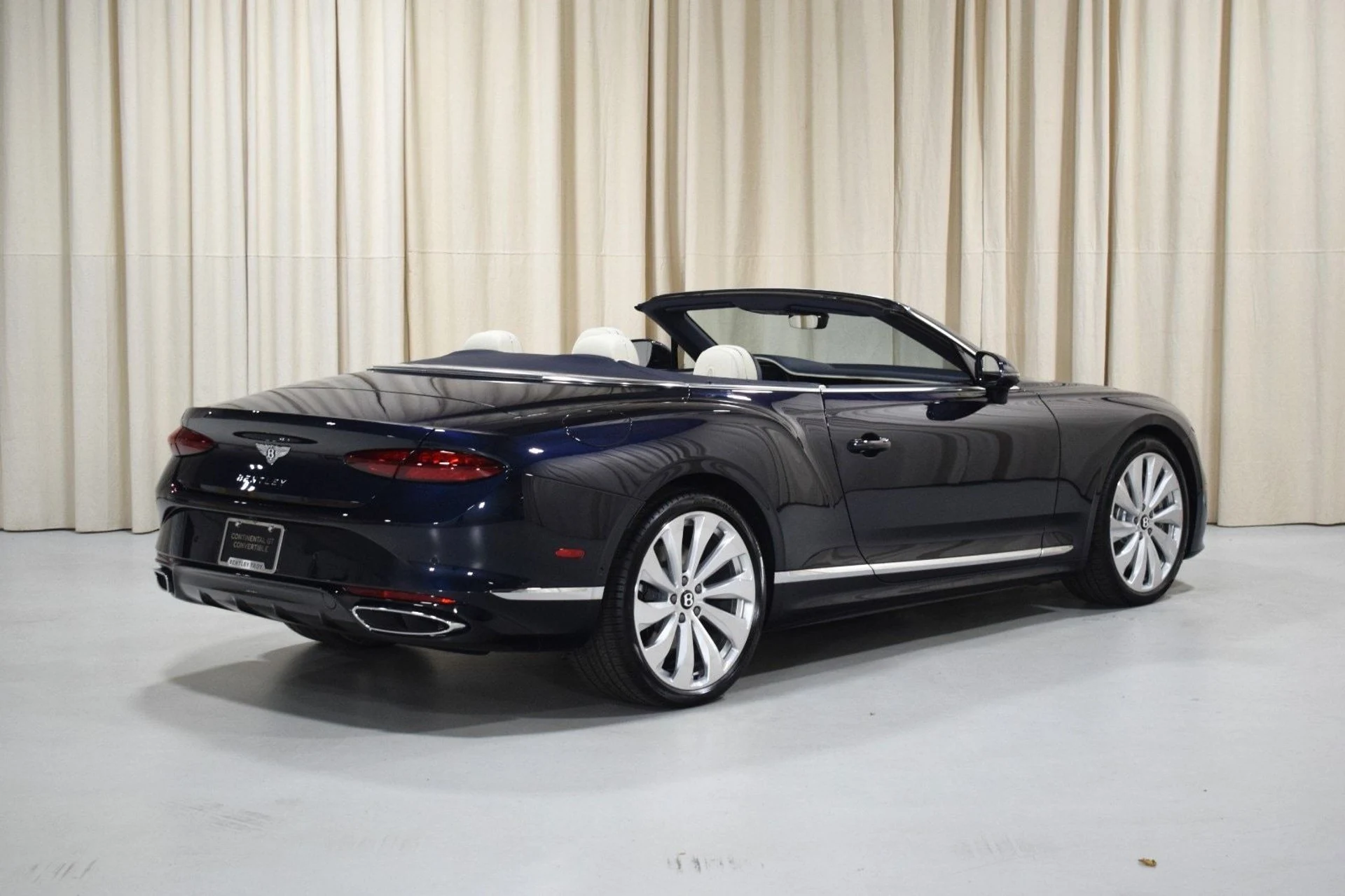 mph002_4120654054_2b458efead4493bc3d0c85094f81cfc3x_8591f824a0