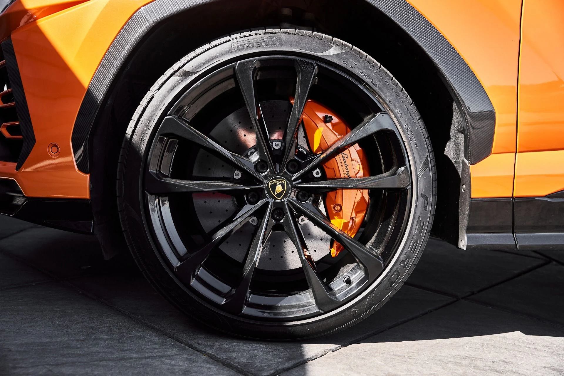 mph002_4129280932_Used_2022_Lamborghini_Urus_1778204375_1f2073ad10