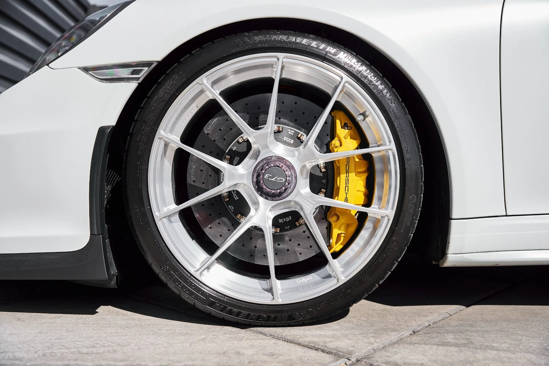 mph002_4130056754_Used_2015_Porsche_911_GT_3_1771890180_78545eb155